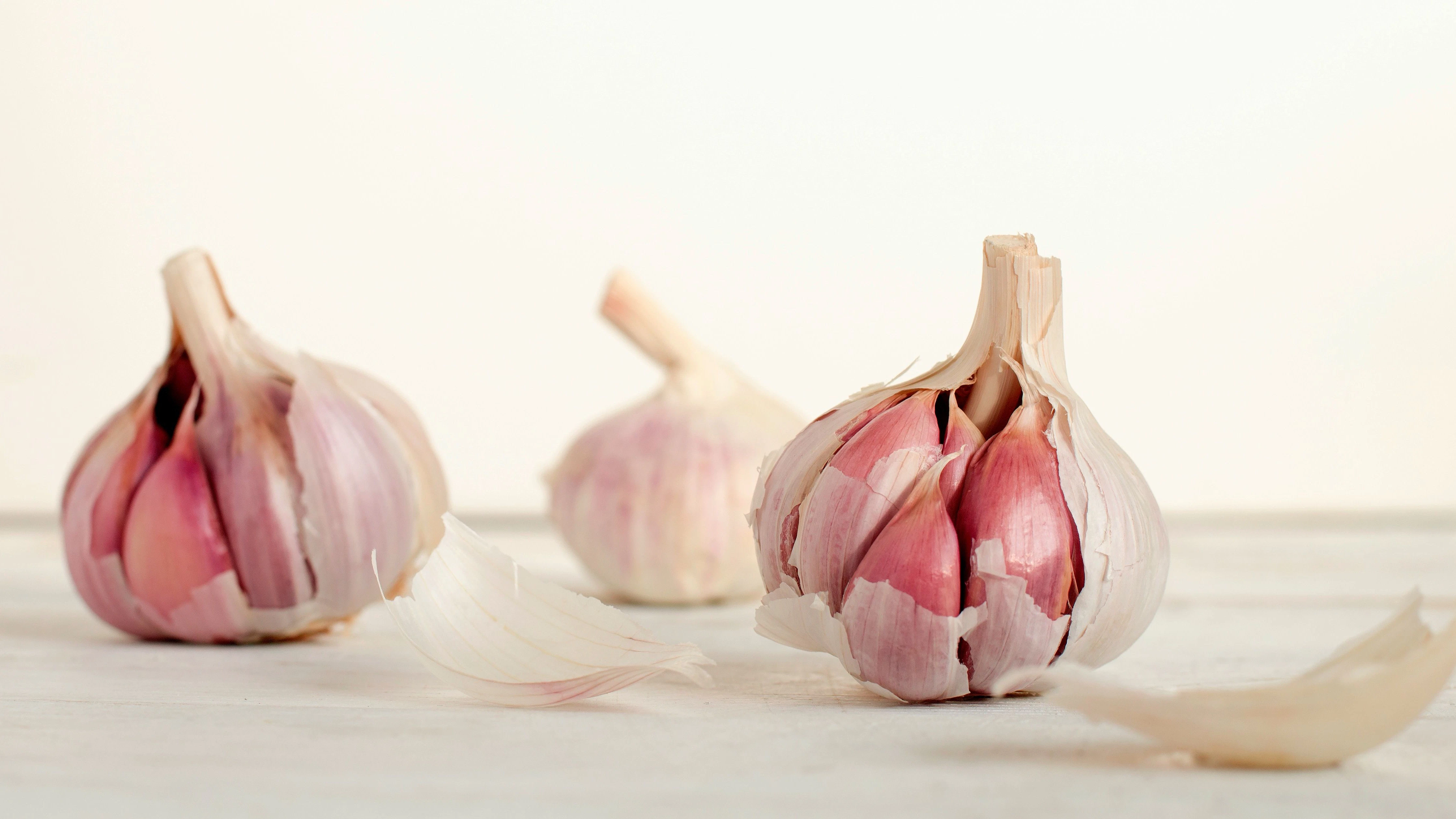 Knoblauch-Fans kommen bei dieser Suppe voll auf ihre Kosten.