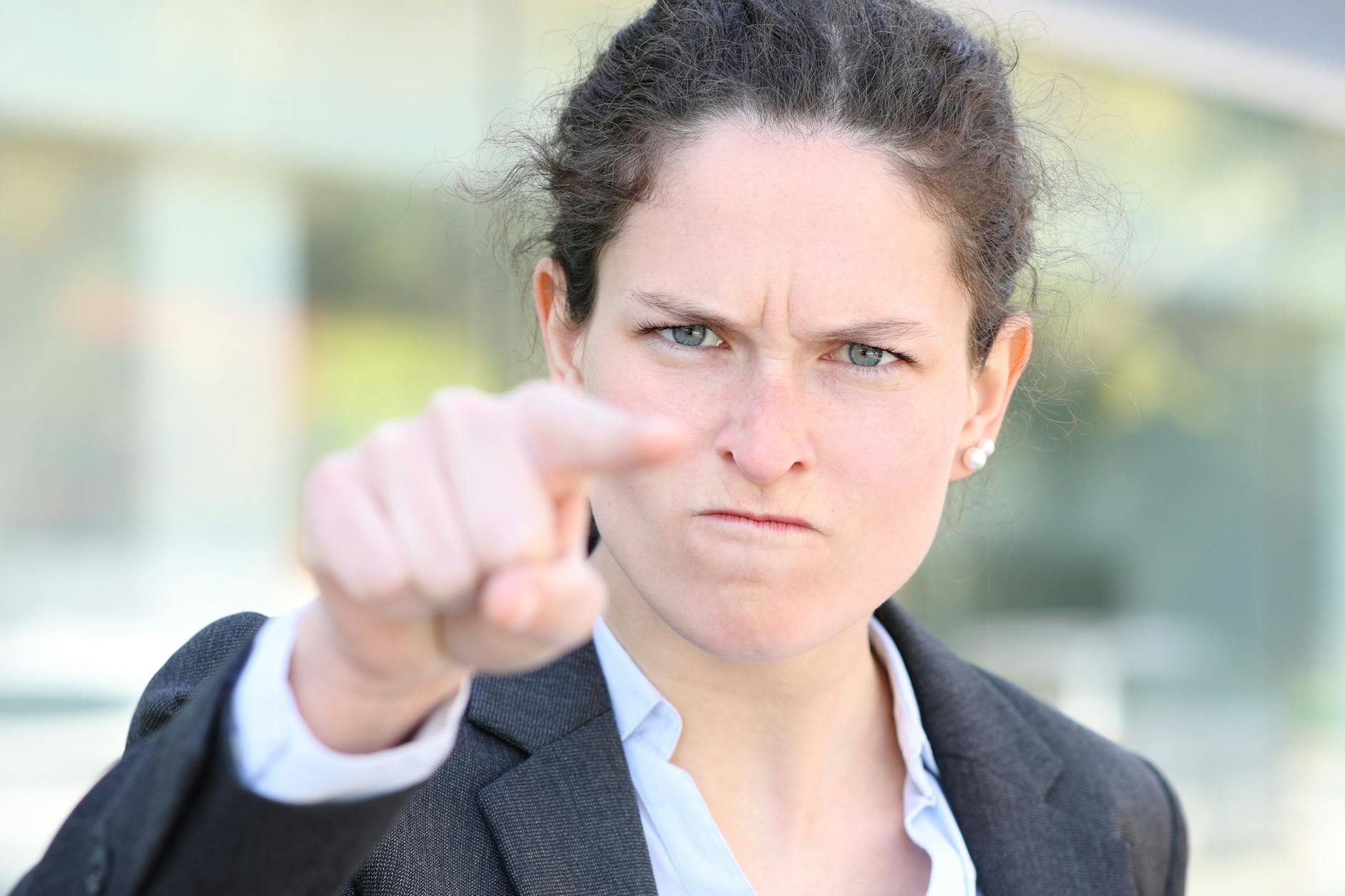 Jeder schimpft und meckert irgendwann einmal - aber Menschen mit bestimmten Vornamen tun es laut Statistik häufiger als andere.