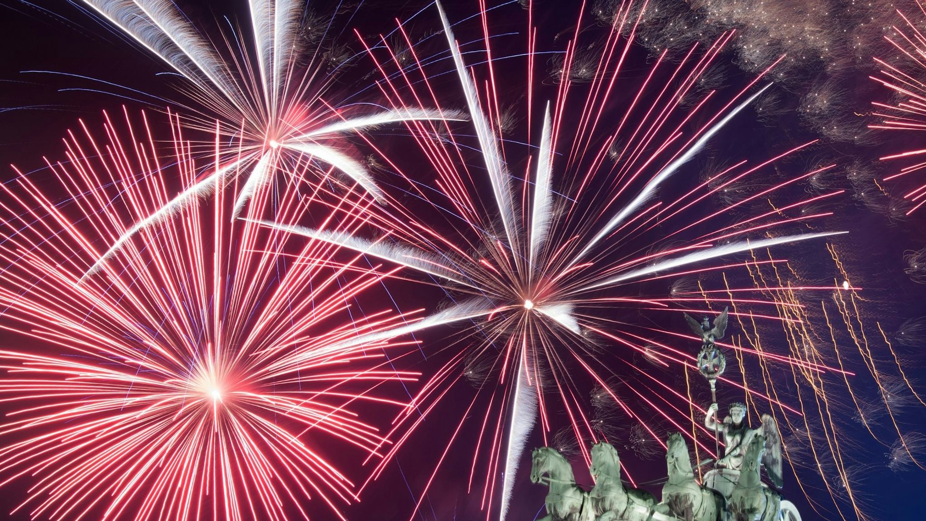 Dieses Jahr gibt es endlich wieder ein Feuerwerk am Brandenburger Tor.