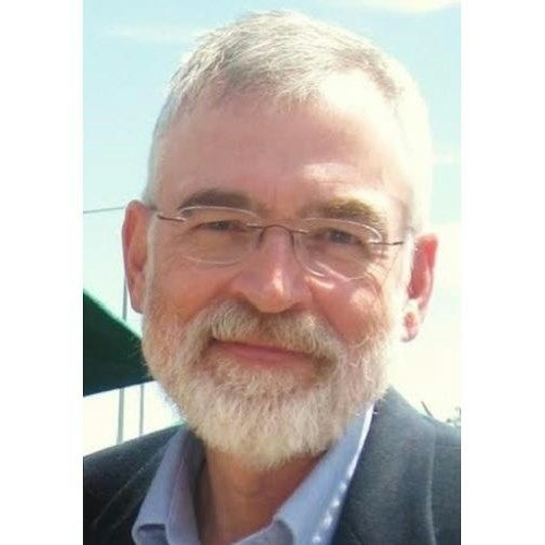 Charles Bigbee wurde beim Telefonieren in der Telefonzelle verletzt.