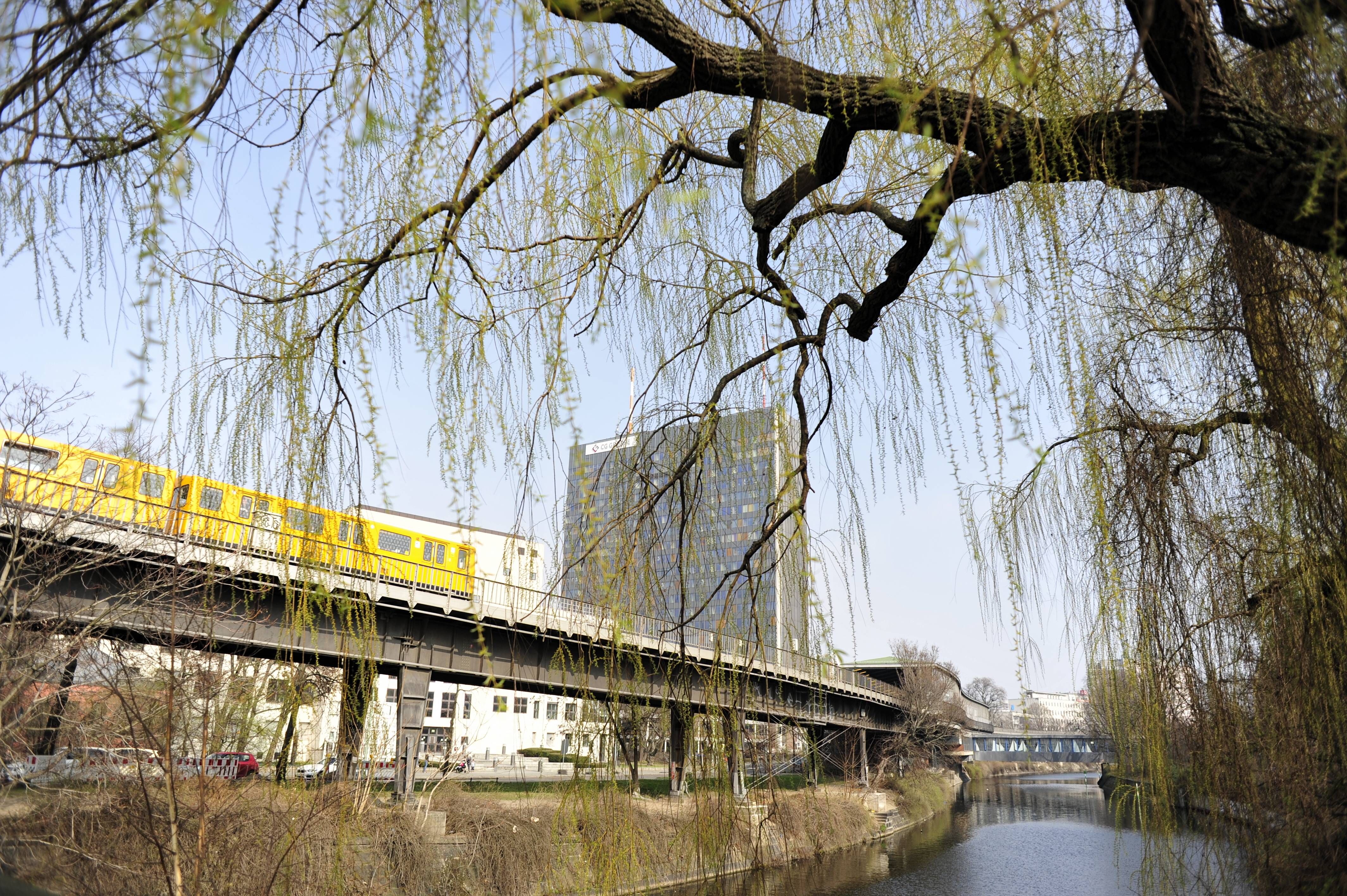 Hallesches Ufer: Pläne für Ufer-Promenade für Fußgänger und Radfahrer gestoppt