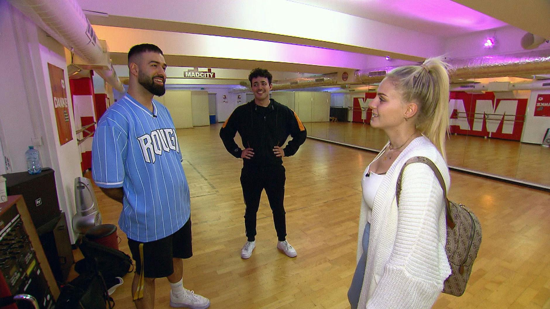 Estefania mit ihren Tänzern Babak und Melih.