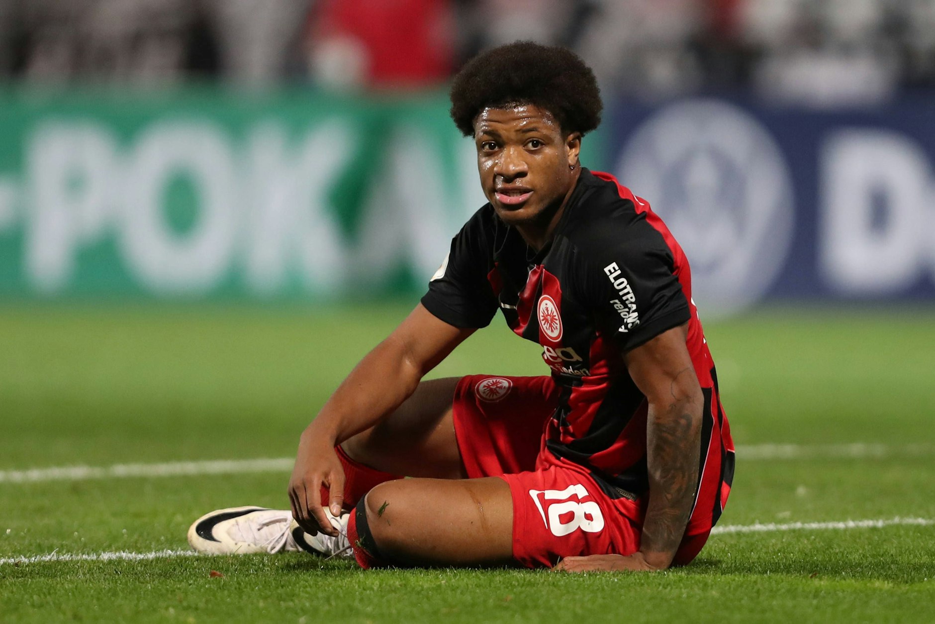 In Frankfurt derzeit auf dem Boden: Ex-Hertha-Stürmer Jessic Ngankam hat bei der Eintracht vor dem Spiel beim 1. FC Union einen schweren Stand. 