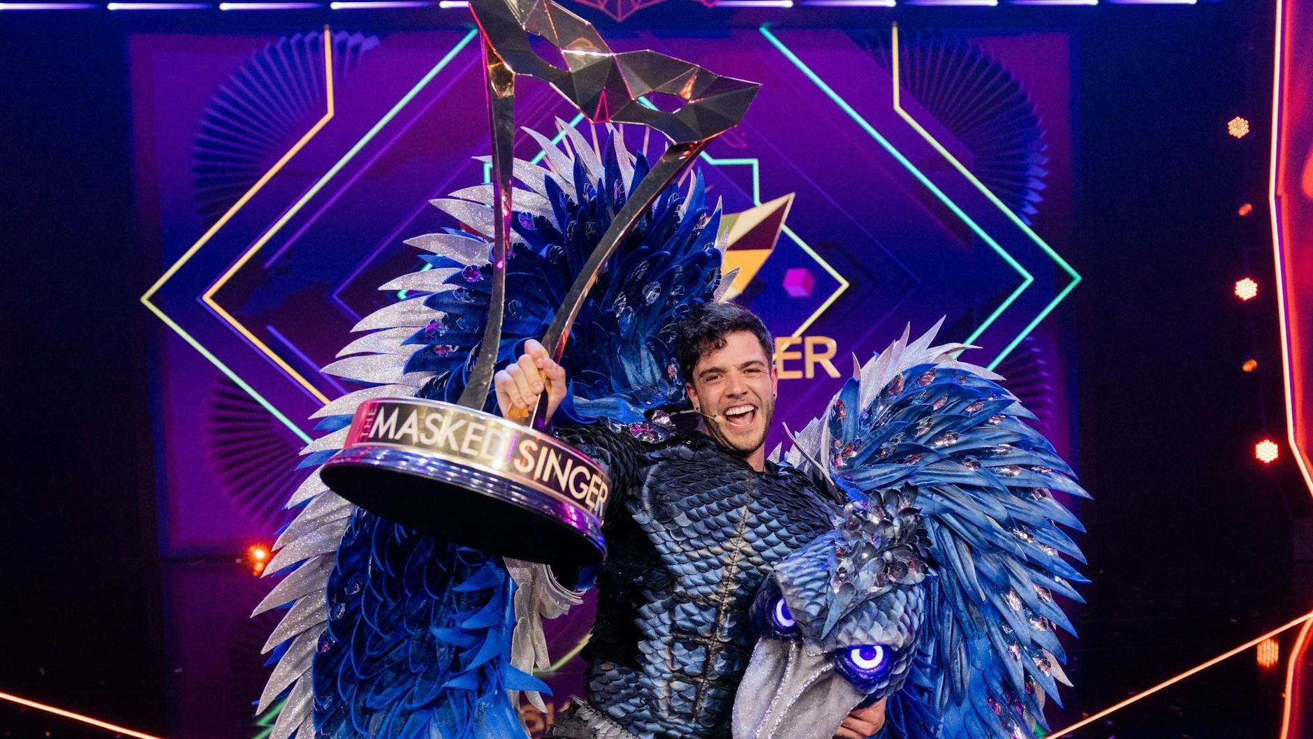 Sänger Luca Hänni gewann die vergangene Staffel von Masked Singer - er steckte im Kostüm des mystischen Schuhschnabel.