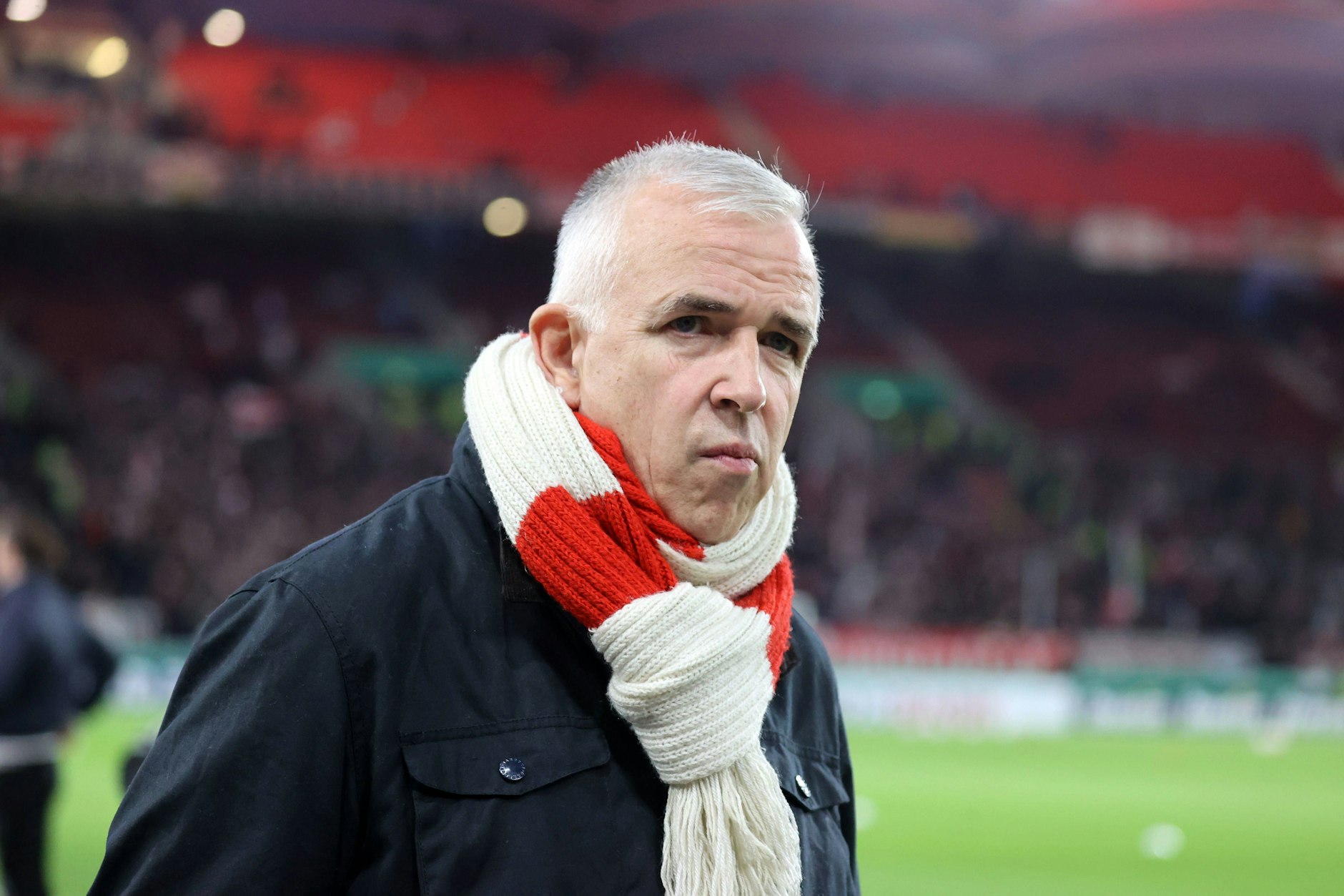 Blickt kritisch auf die derzeitige Situation des 1. FC Union, aber nicht auf Trainer Urs Fischer: Präsident Dirk Zingler (59). 