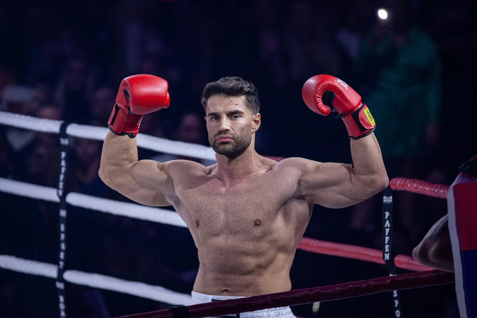 Aleksandar Petrovic musste sich beim „Fame Fighting“ gegen Diogo Sangre geschlagen geben.