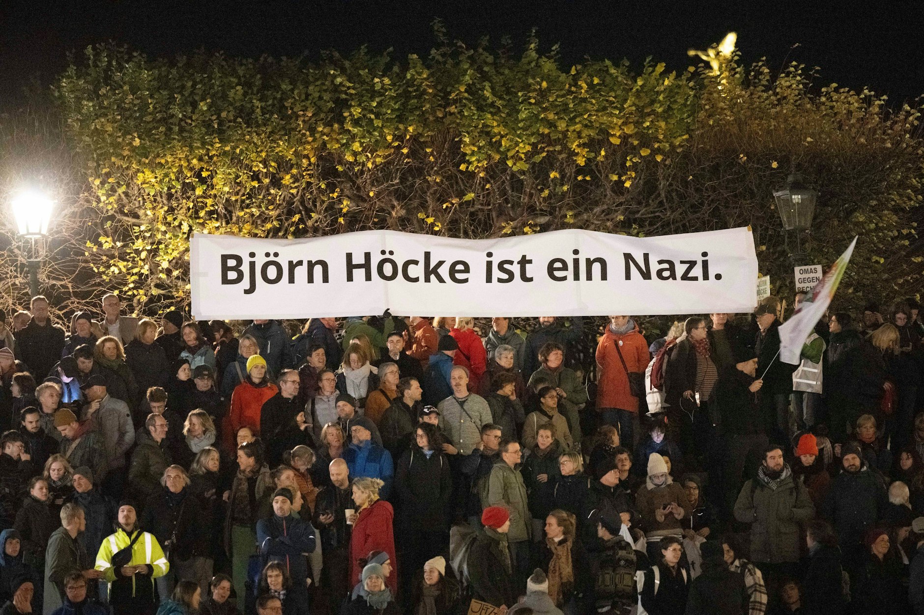 Deutlich mehr Menschen protestierten gegen die Pegida-Demo.