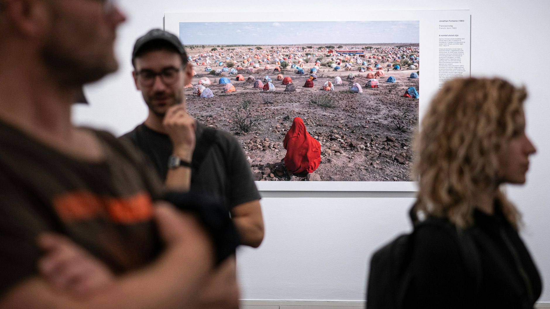 Minderjährige dürften die Ausstellung nicht besuchen.