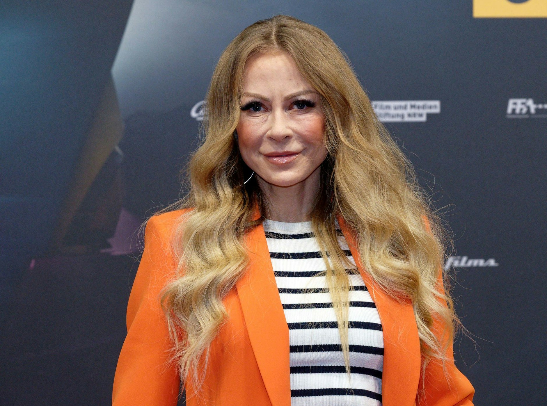 ARCHIV - Die Schauspielerin Jenny Elvers.