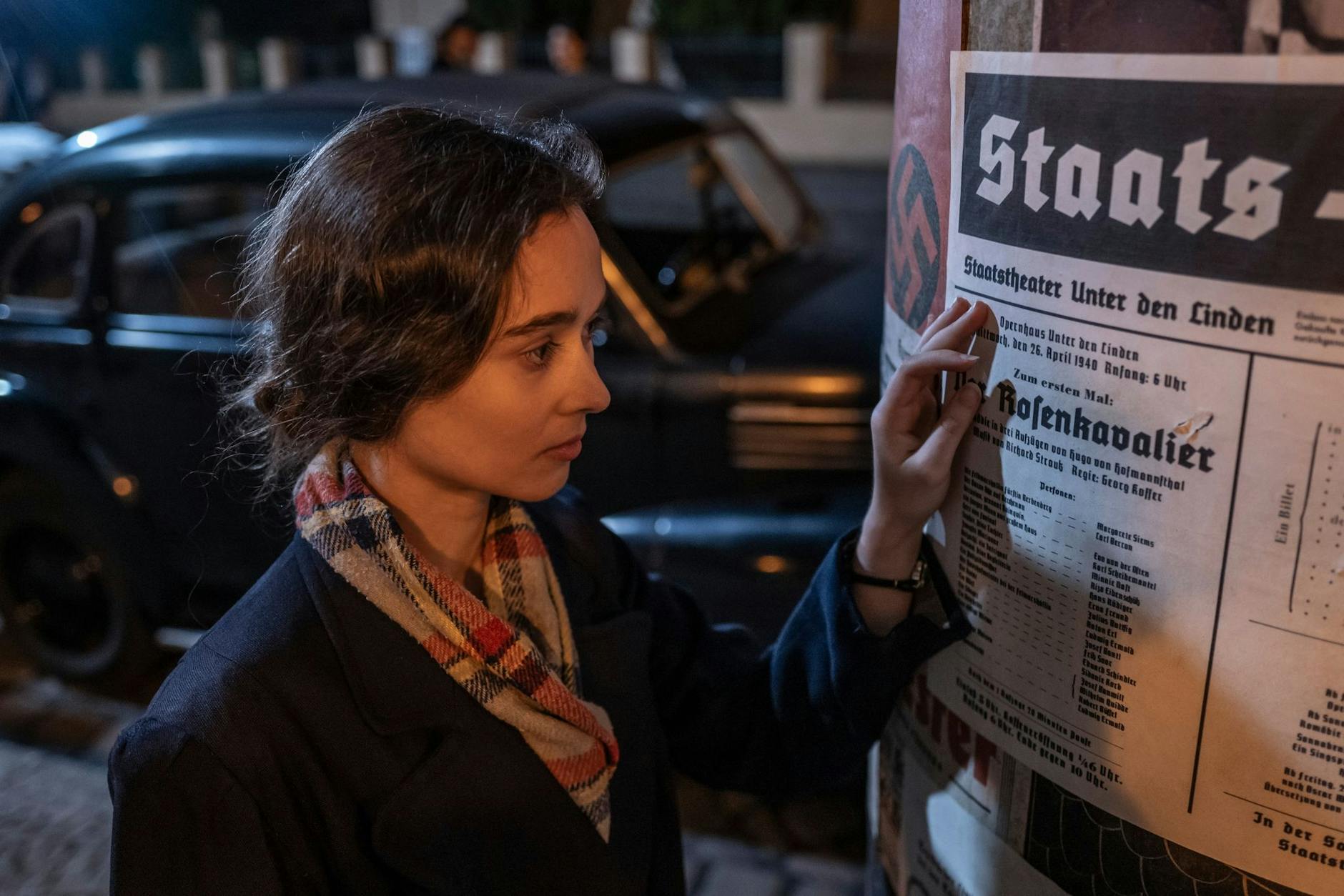 HANDOUT - Die junge Margot (Julia Anna Grob) geht nach der Deportation ihres Bruders und ihrer Mutter in den Untergrund.