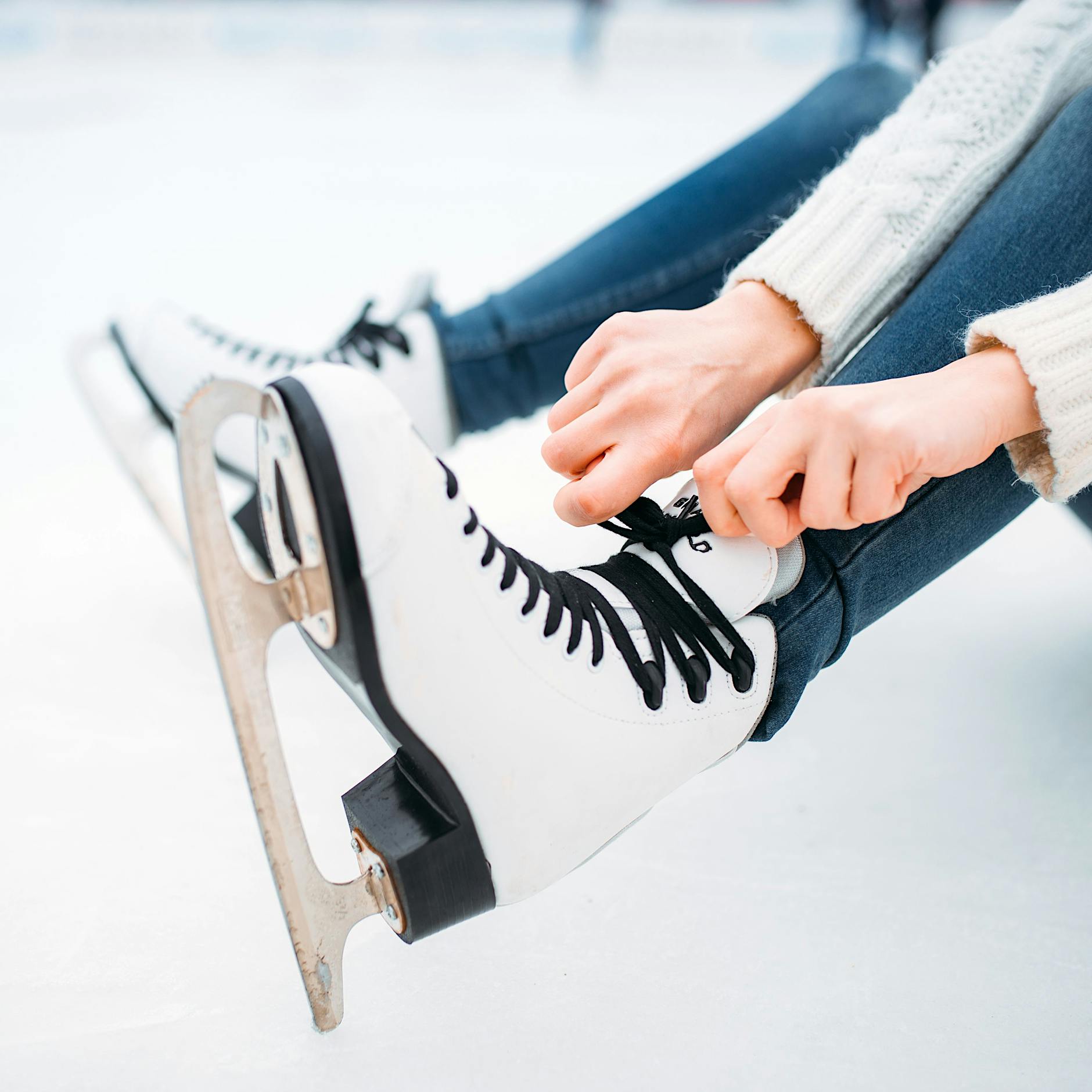 Eislaufen in Berlin: Hier kann man im Winter Schlittschuhlaufen - Öffnungszeiten, Adressen und Preise