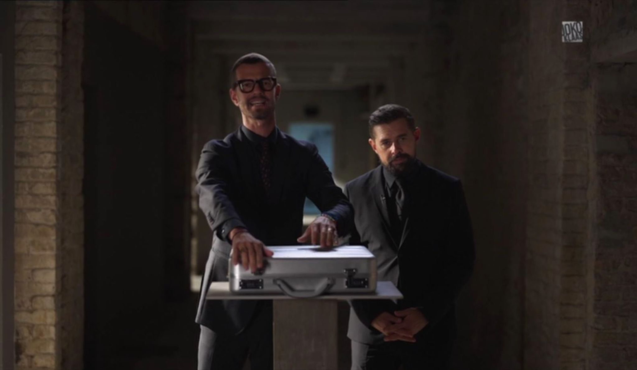 „Joko & Klaas Live“: Wer findet den Koffer mit der Million?