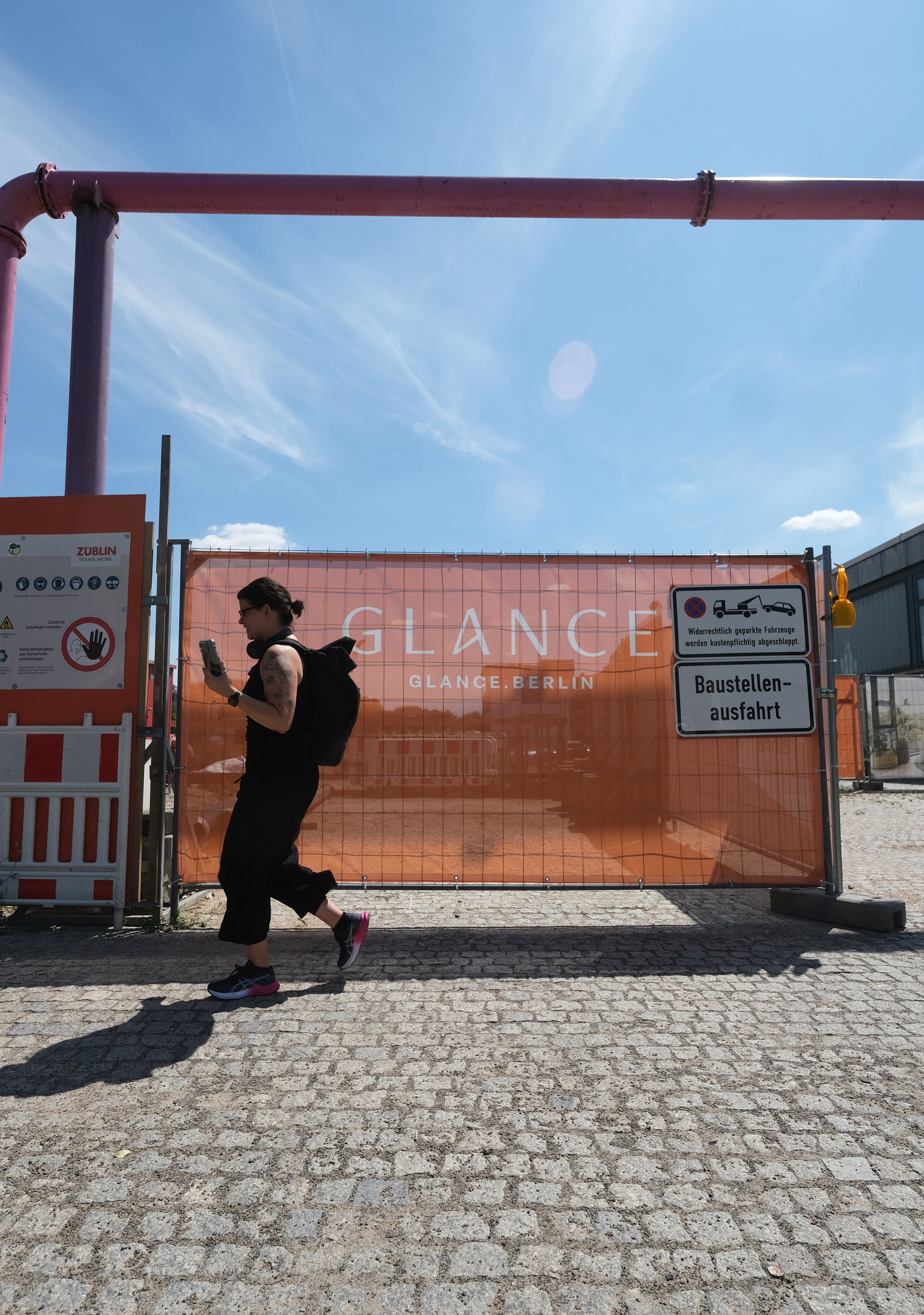 Immobilienriese Signa stoppt alle Projekte in Berlin!