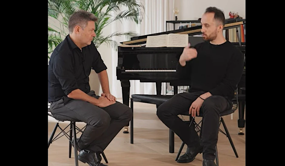 Igor Levit im Gespräch mit Robert Habeck, veröffentlicht am 9. November 2023.