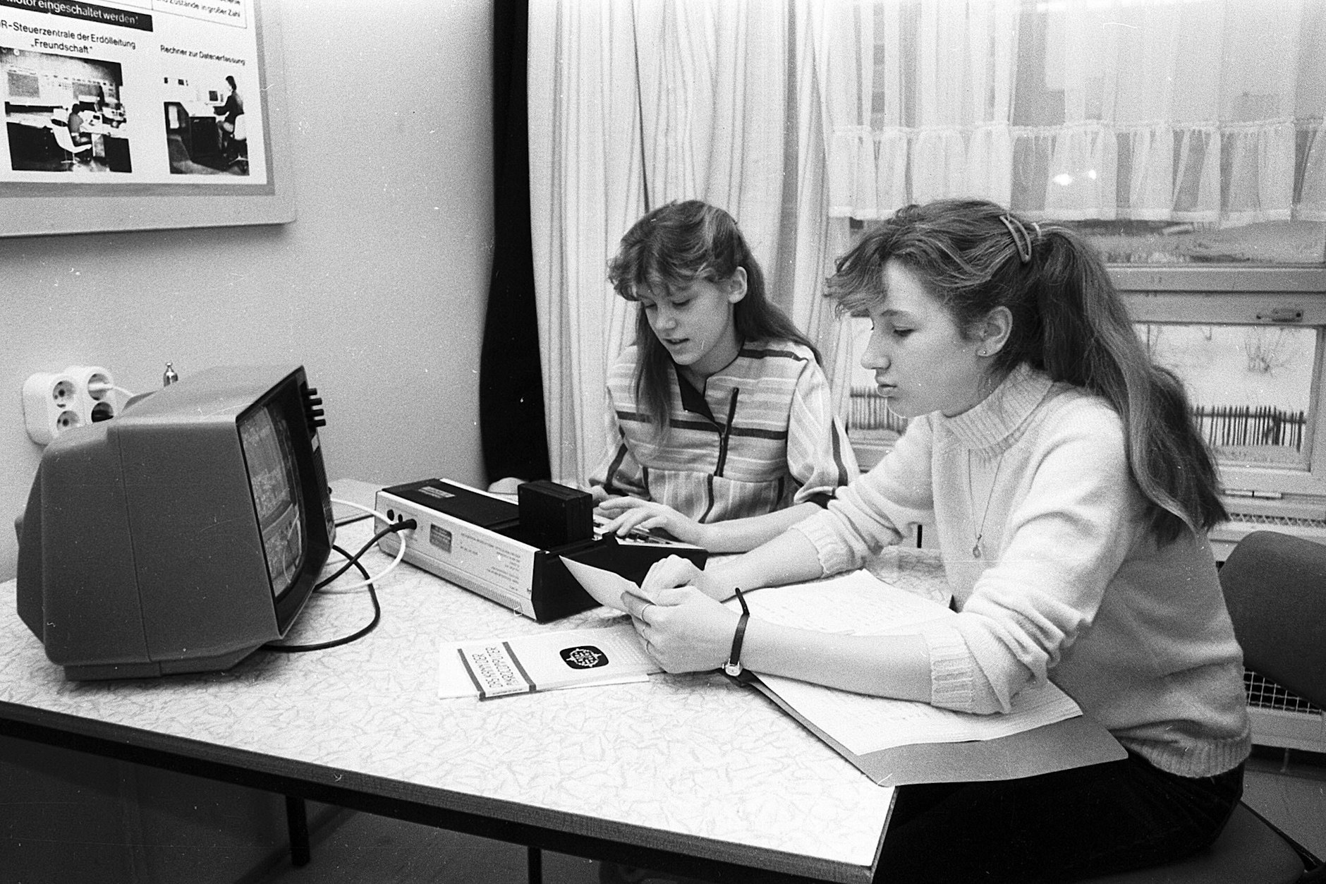 Computerarbeitsgemeinschaft in Karl-Marx-Stadt 1987: Online ging die DDR unter der .dd Domain nie.