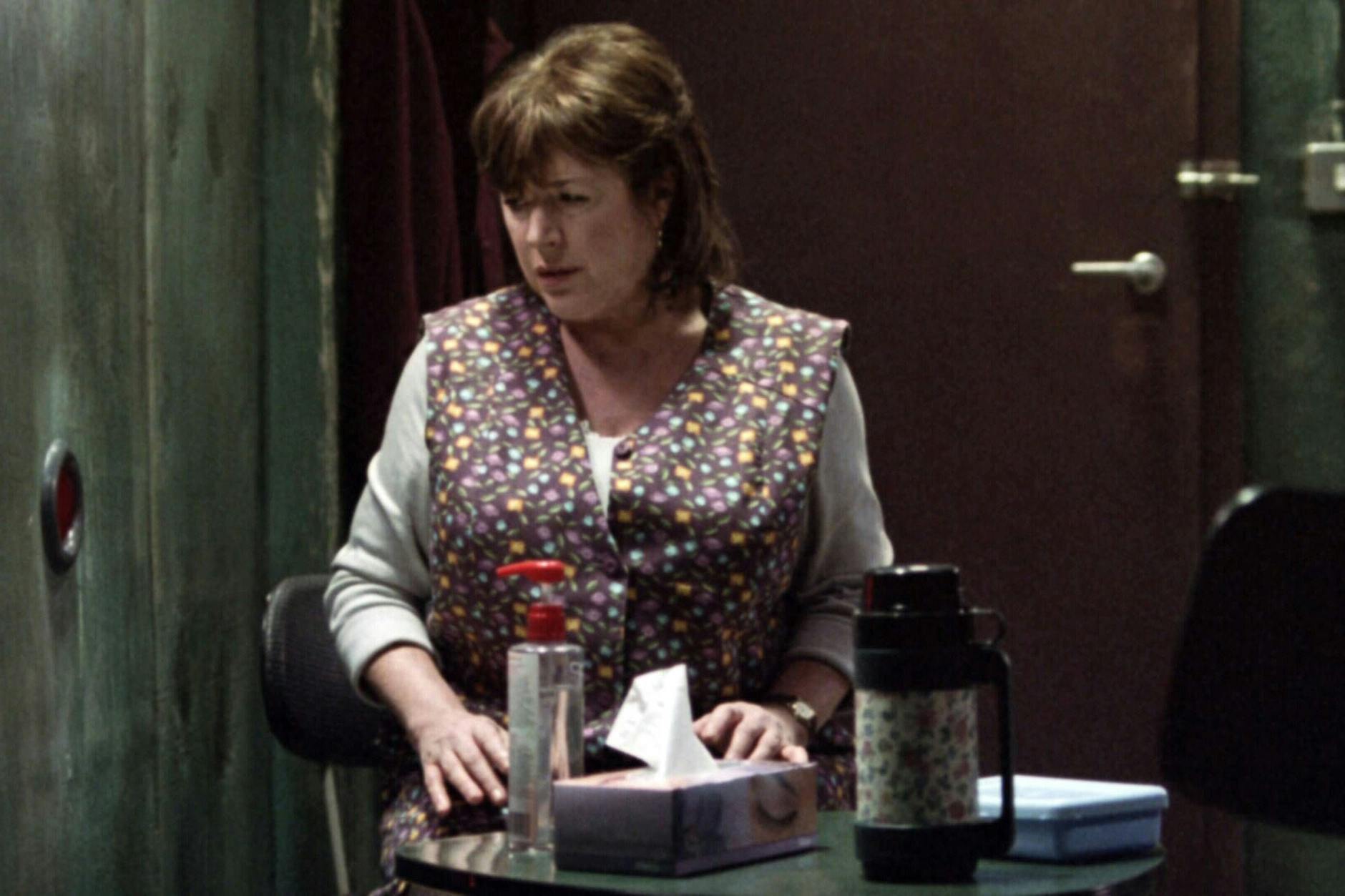 Durch sogenannte Glory Holes kann man sich anonym sexuell befriedigen lassen – so wie im Film „Irina Palm“ hier.