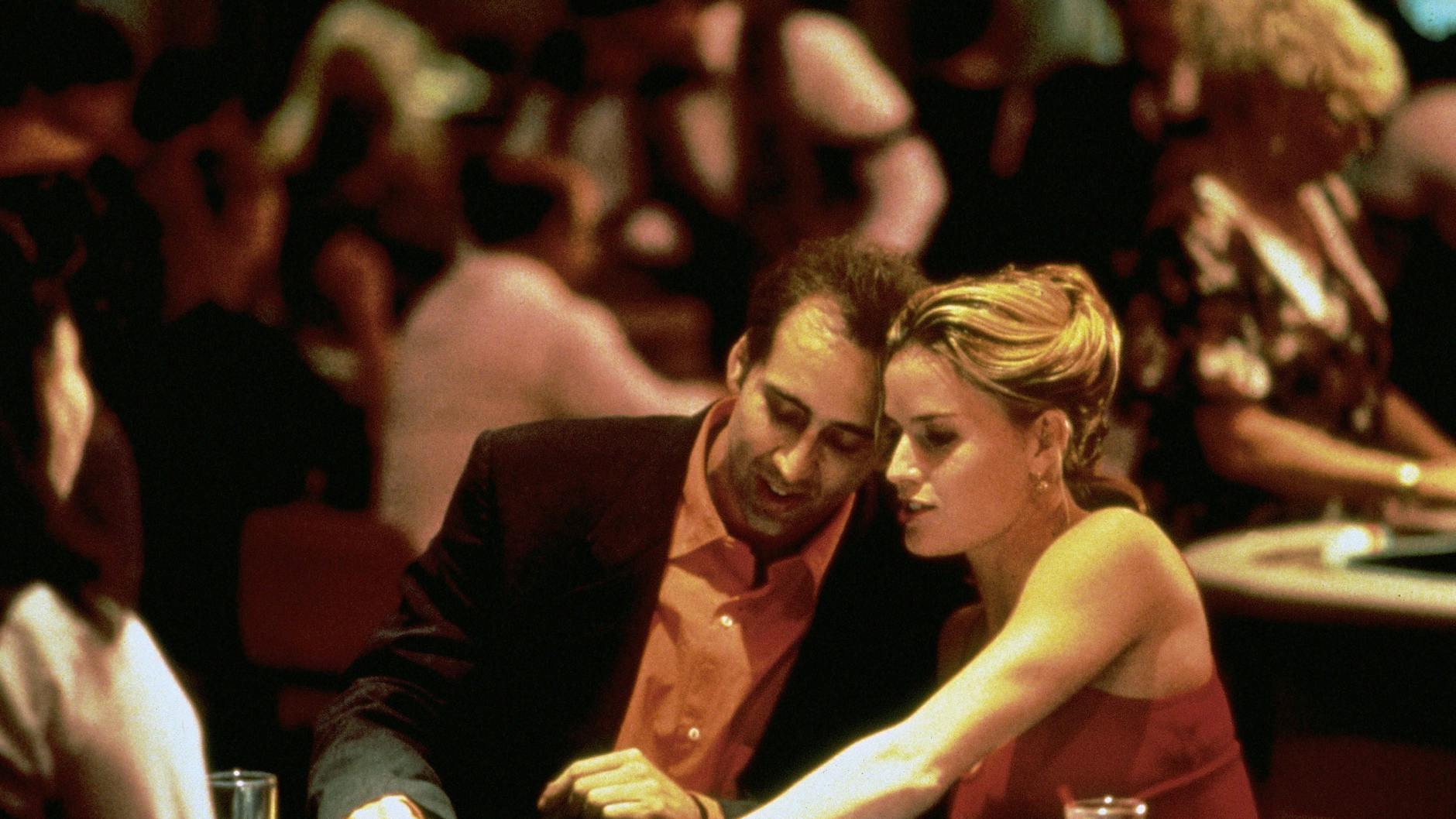 <a href="https://de.wikipedia.org/wiki/Elisabeth_Shue">Elisabeth Shue</a> und <a href="https://de.wikipedia.org/wiki/Nicolas_Cage">Nicolas Cage</a> in „Leaving Las Vegas“: Cage wurde für seine Darstellung mit einem Oscar ausgezeichnet.