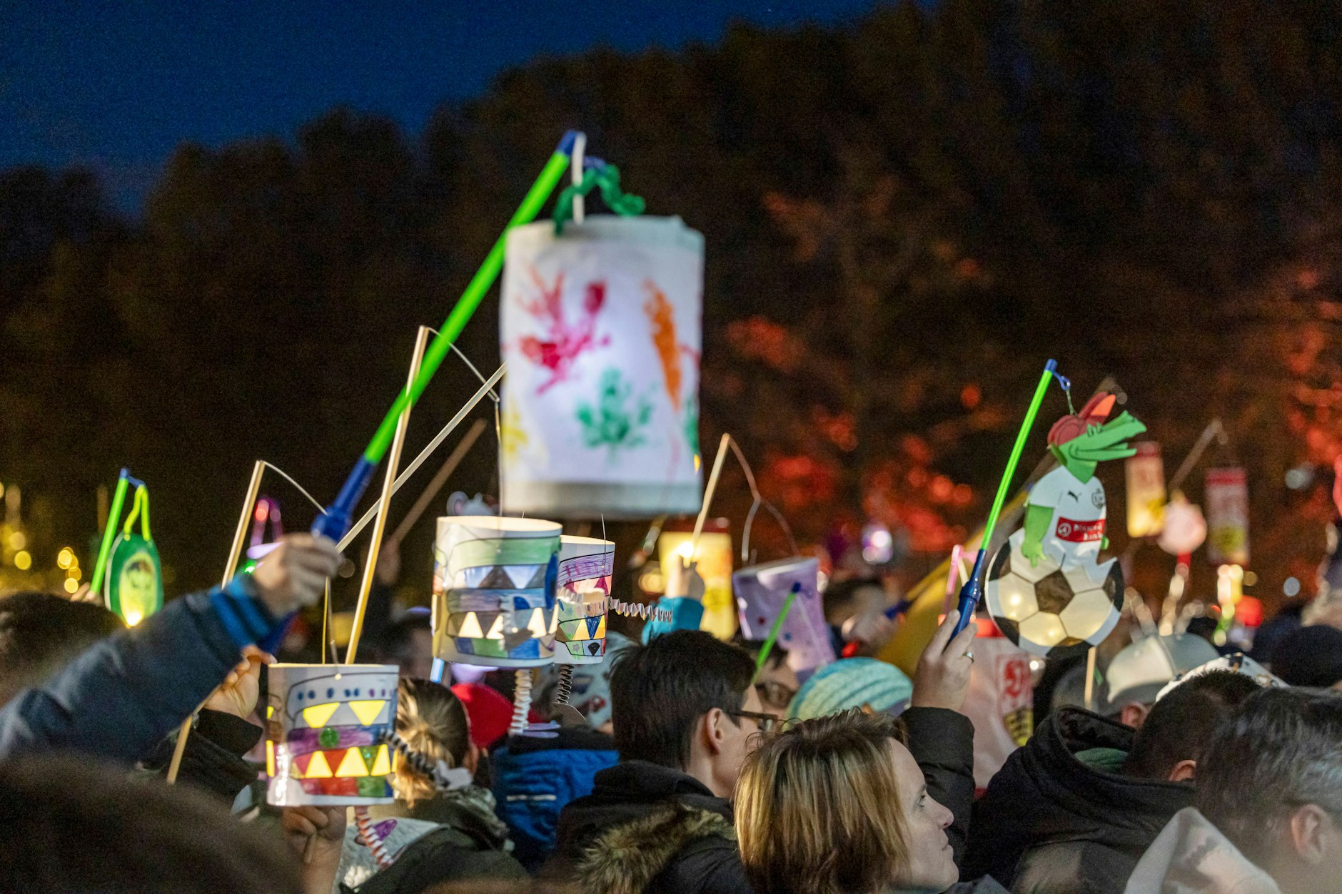 Am Samstag werden lauter Laternenumzüge in Berlin unterwegs sein.