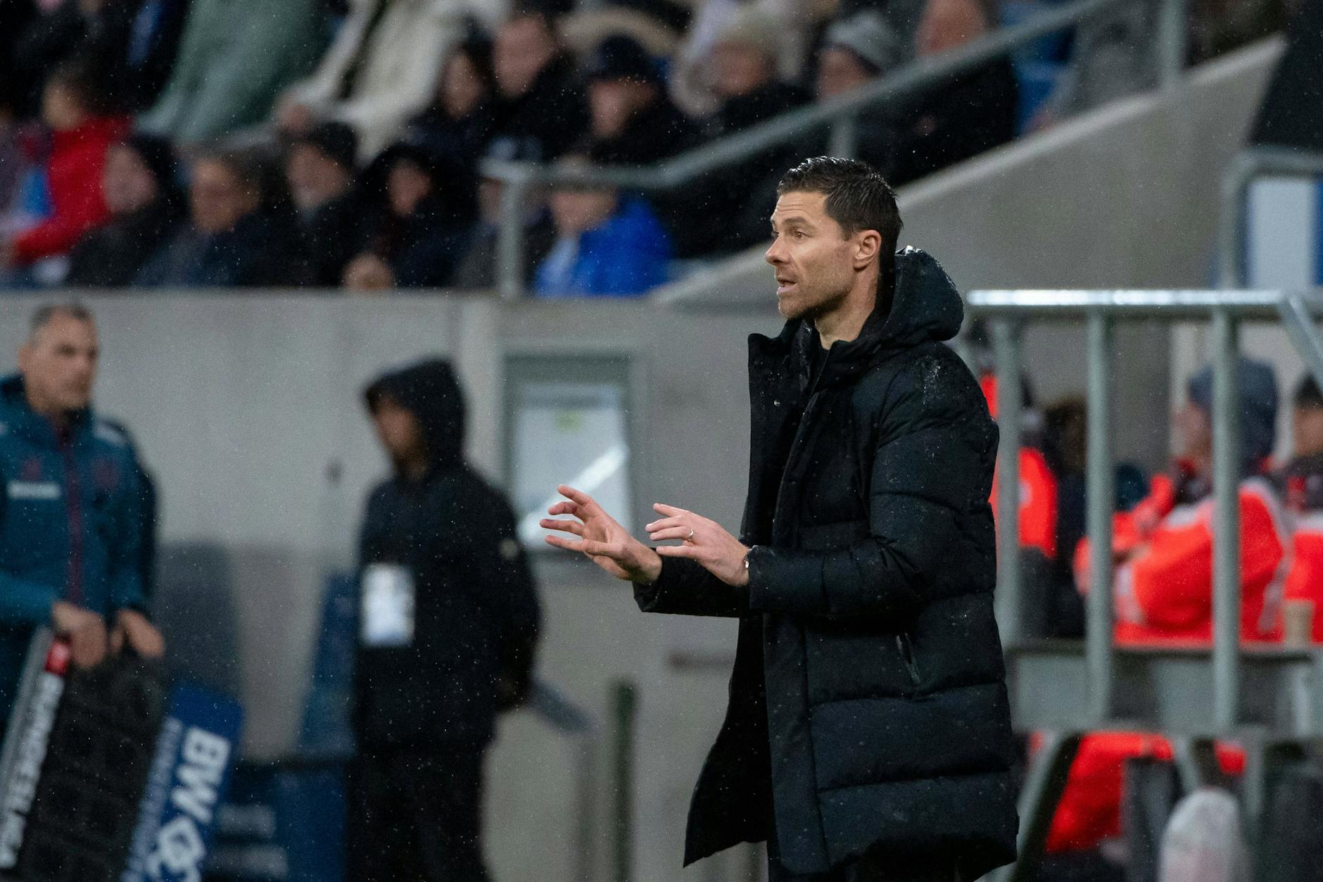 Bayer-Trainer Xabi Alonso hält viel vom 1. FC Union und warnt seine Spieler vor den Köpenickern.