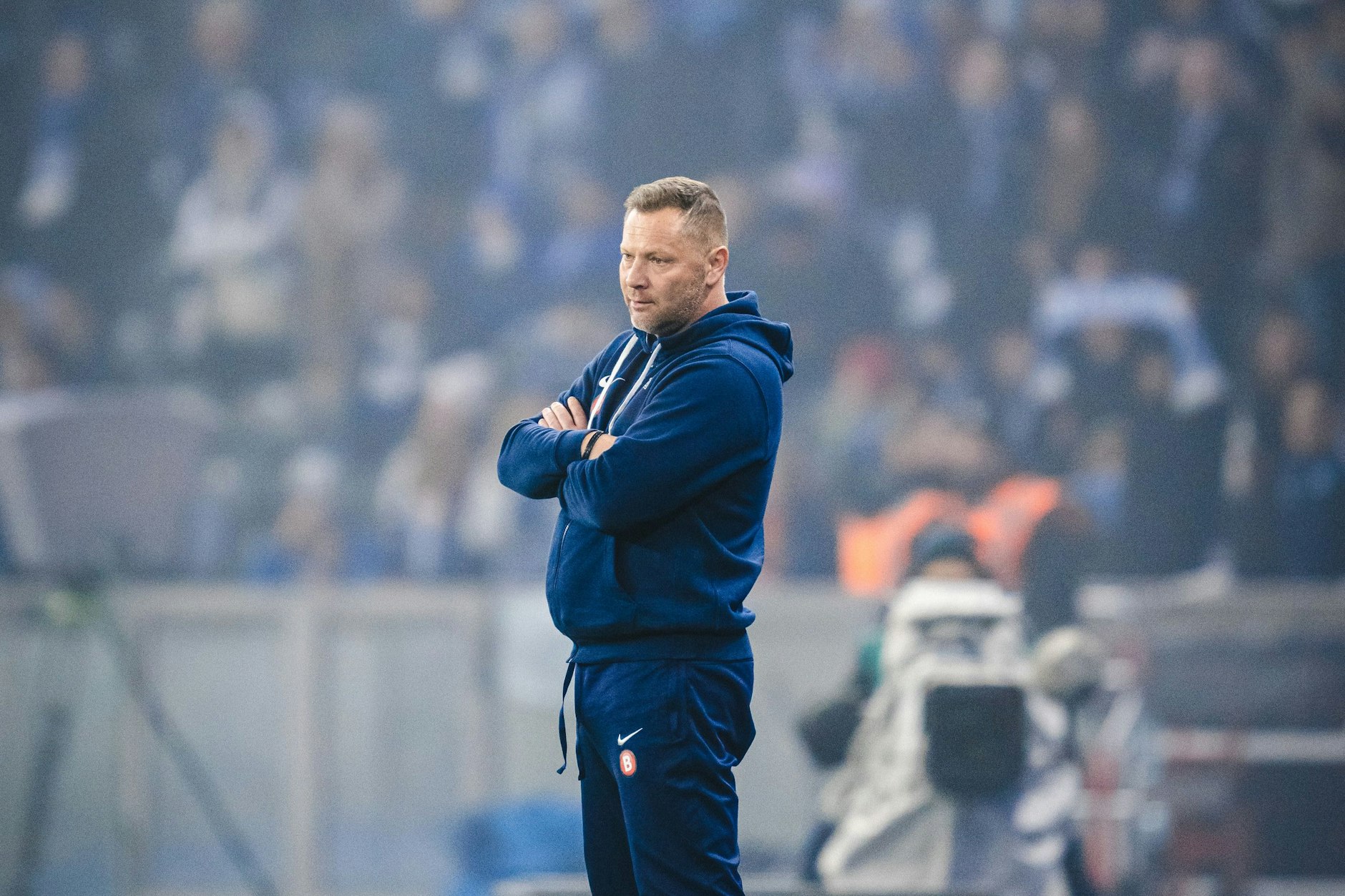 Herthas Trainer Pal Dardai stand oft an der Seitenlinie und griff verbal ins Spiel seiner Profis ein.
