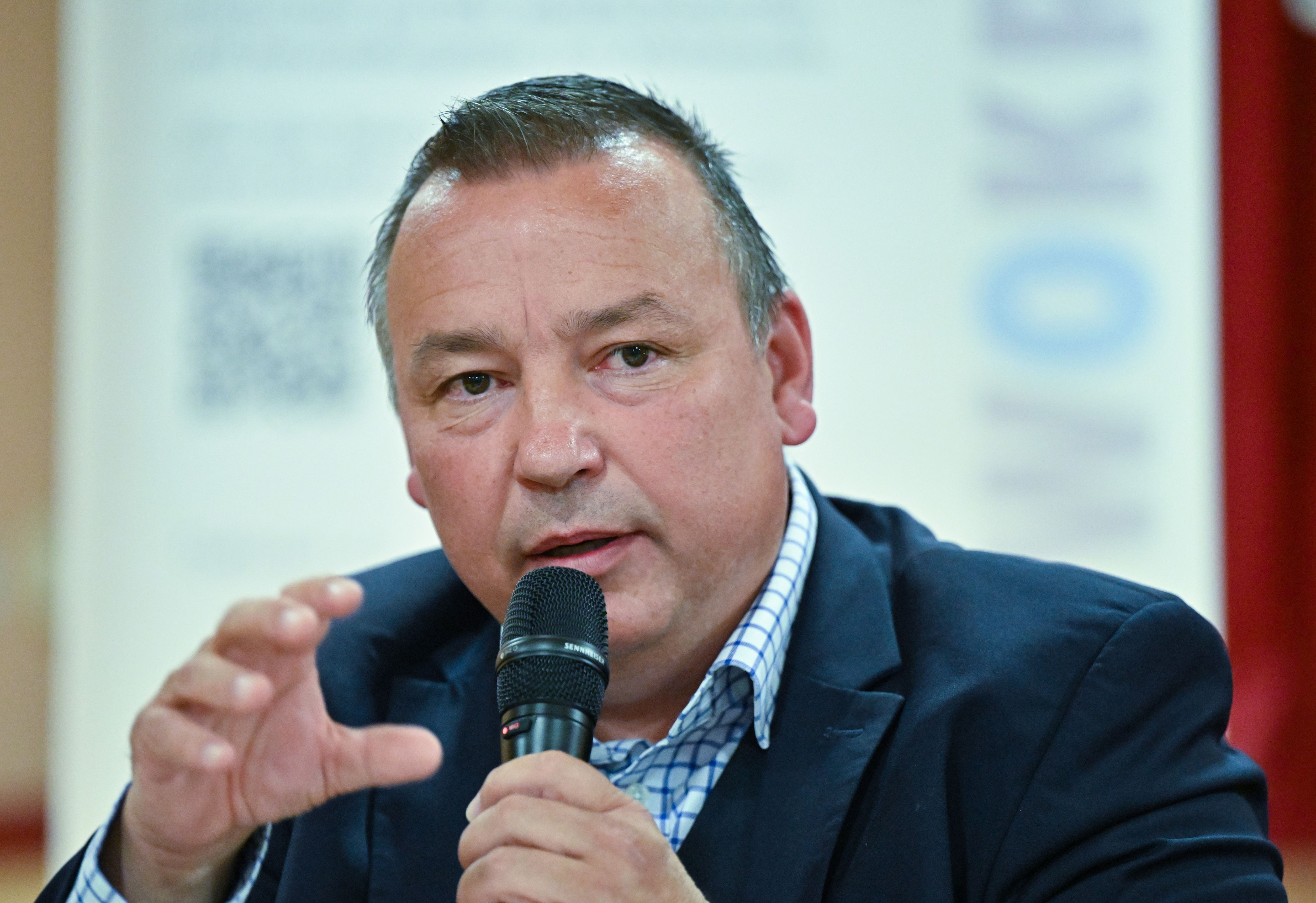 Image - Parteiloser Kandidat gewinnt, AfD-Kandidat fällt durch