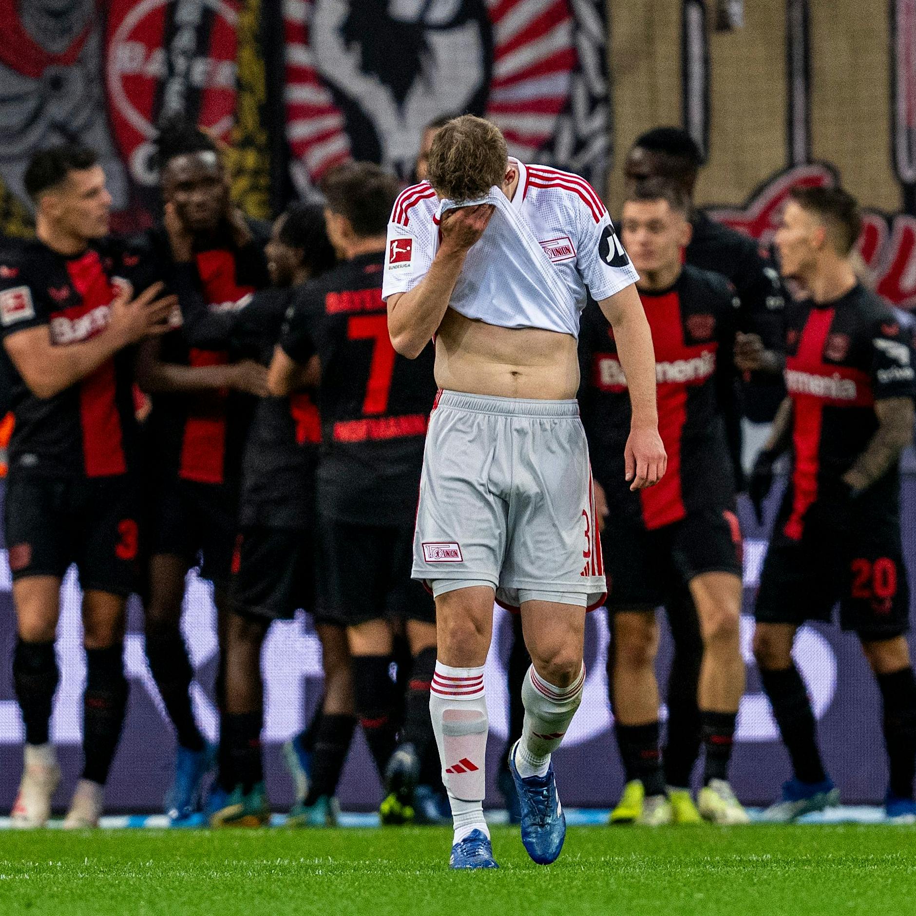 Querschläger, Ecke, Tor: Krasse Fehlentscheidung stoppt Union