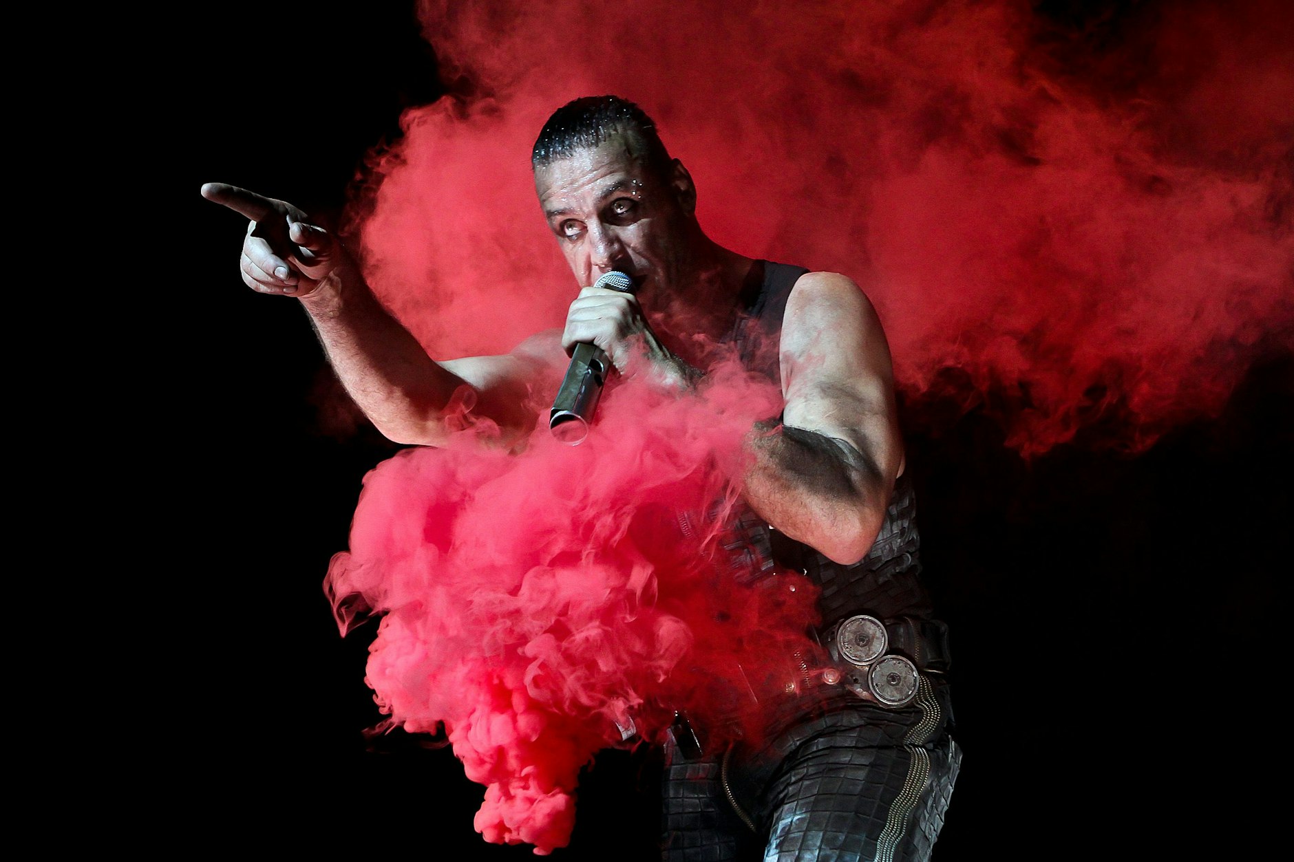 Till Lindemann bei einem Konzert in Düsseldorf. Seinen Geburtstag feiert der Rammstein-Frontmann mit einem Auftritt in Mexiko.