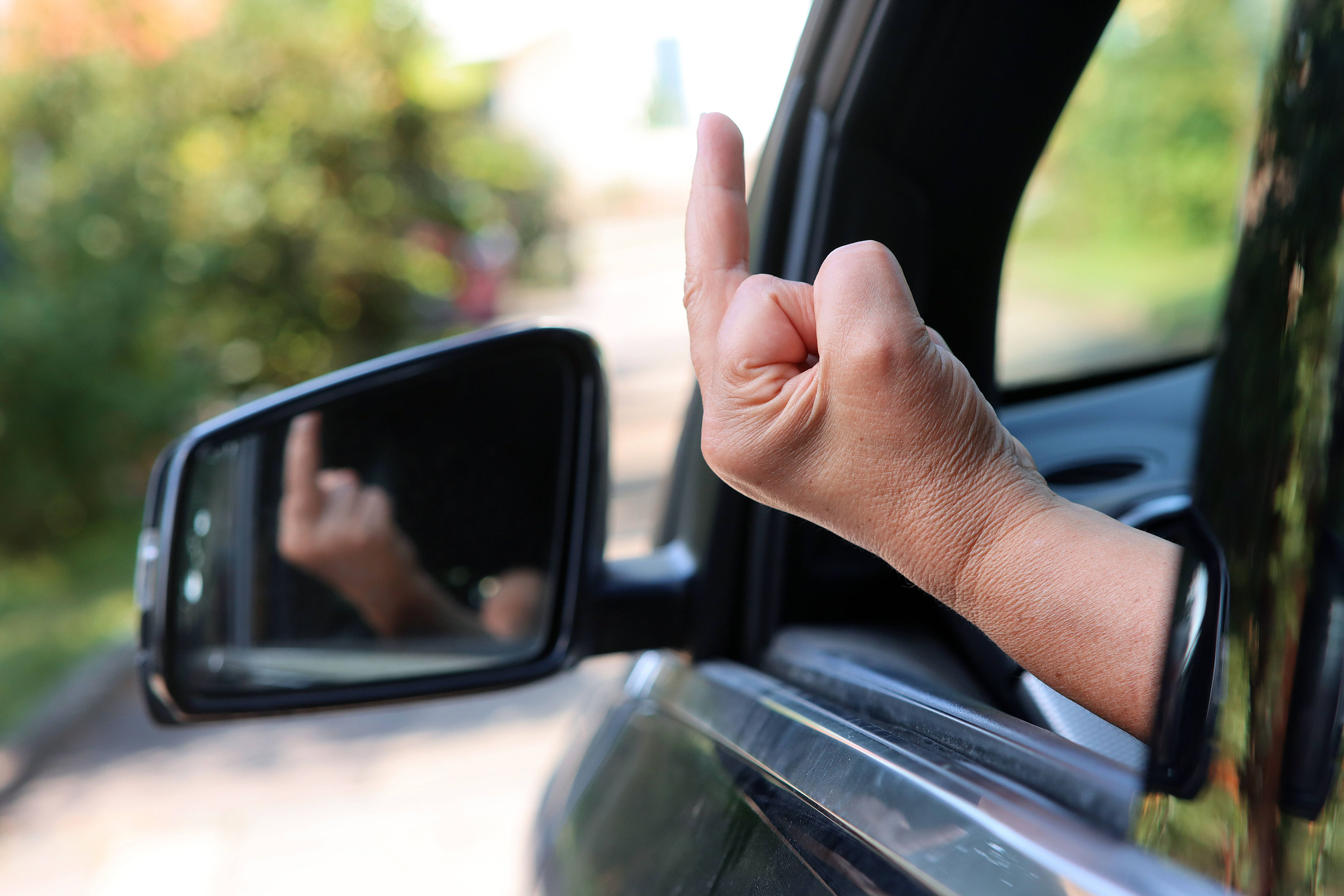 Neue Studie: Auto- und Radfahrer haben oft kein Problem damit, andere zu gefährden – Aggressivität im Verkehr
