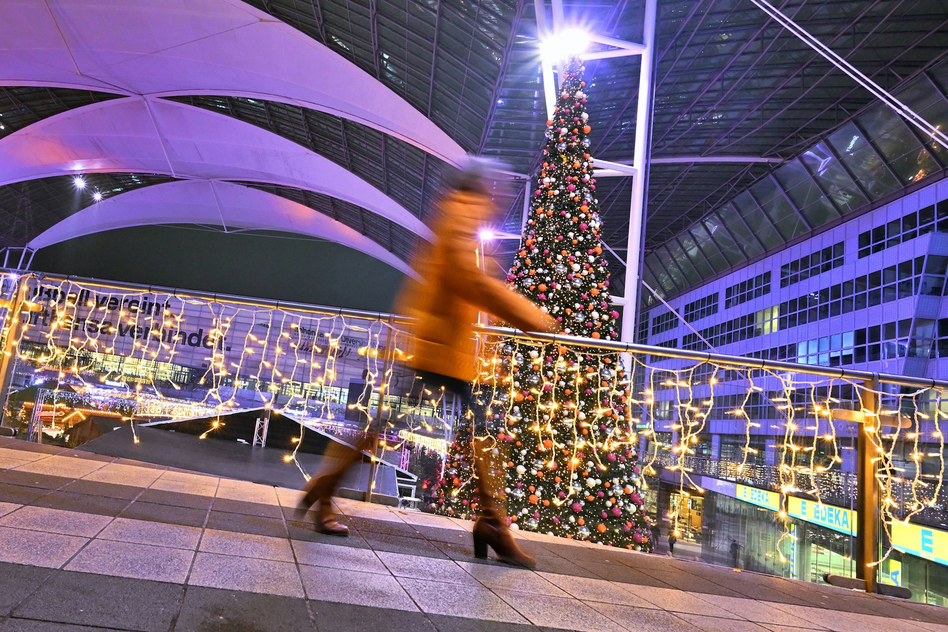 Laut Horoskop sind einige Sternzeichen im November schon im Weihnachtsstress.