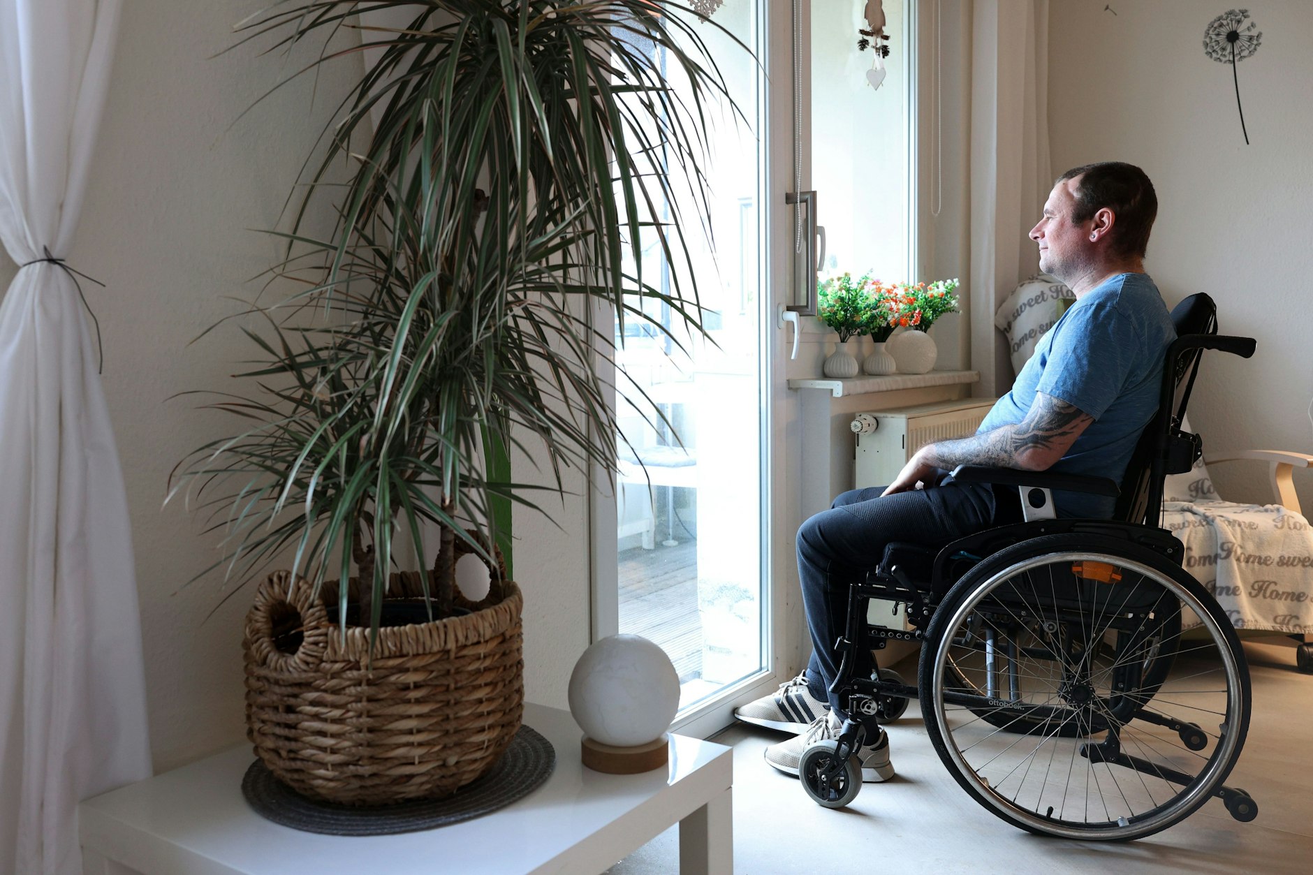 Sven Wegner ärgert sich, dass er seit August die Wohngemeinschaft nicht mehr verlassen kann.