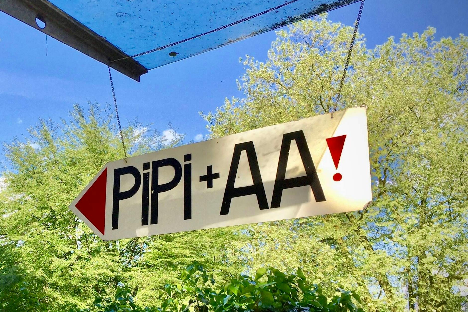 Zur Toilette müssen wir alle, aber was kostet es, die Klospülung zu betätigen? Das ist überall unterschiedlich.