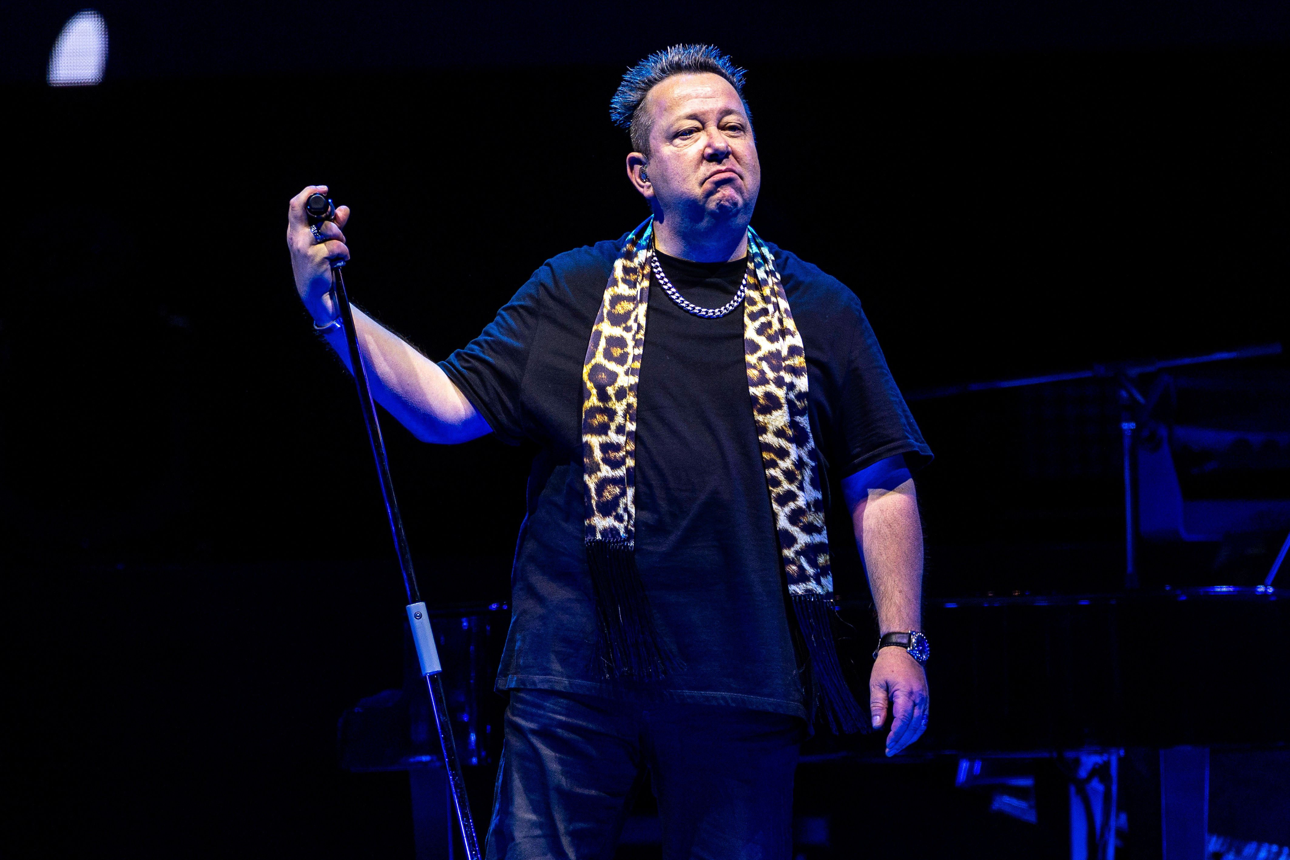 Sebastian Krumbiegel: Prinzen-Star massiv von Rechten bedroht!