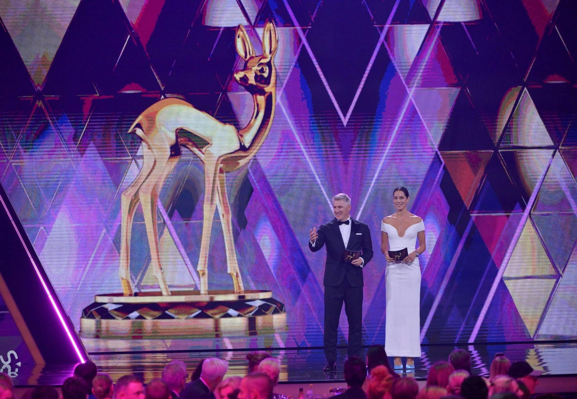 Ana Ivanovic und Bastian Schweinsteiger verliehen den Bambi in der Kategorie «Sport».