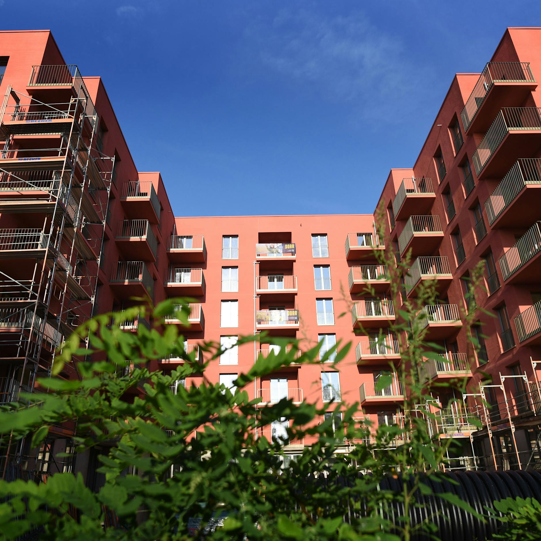 Ein Jahr Verzögerung! Schulbau-Wahnsinn in Berlin Lichtenberg