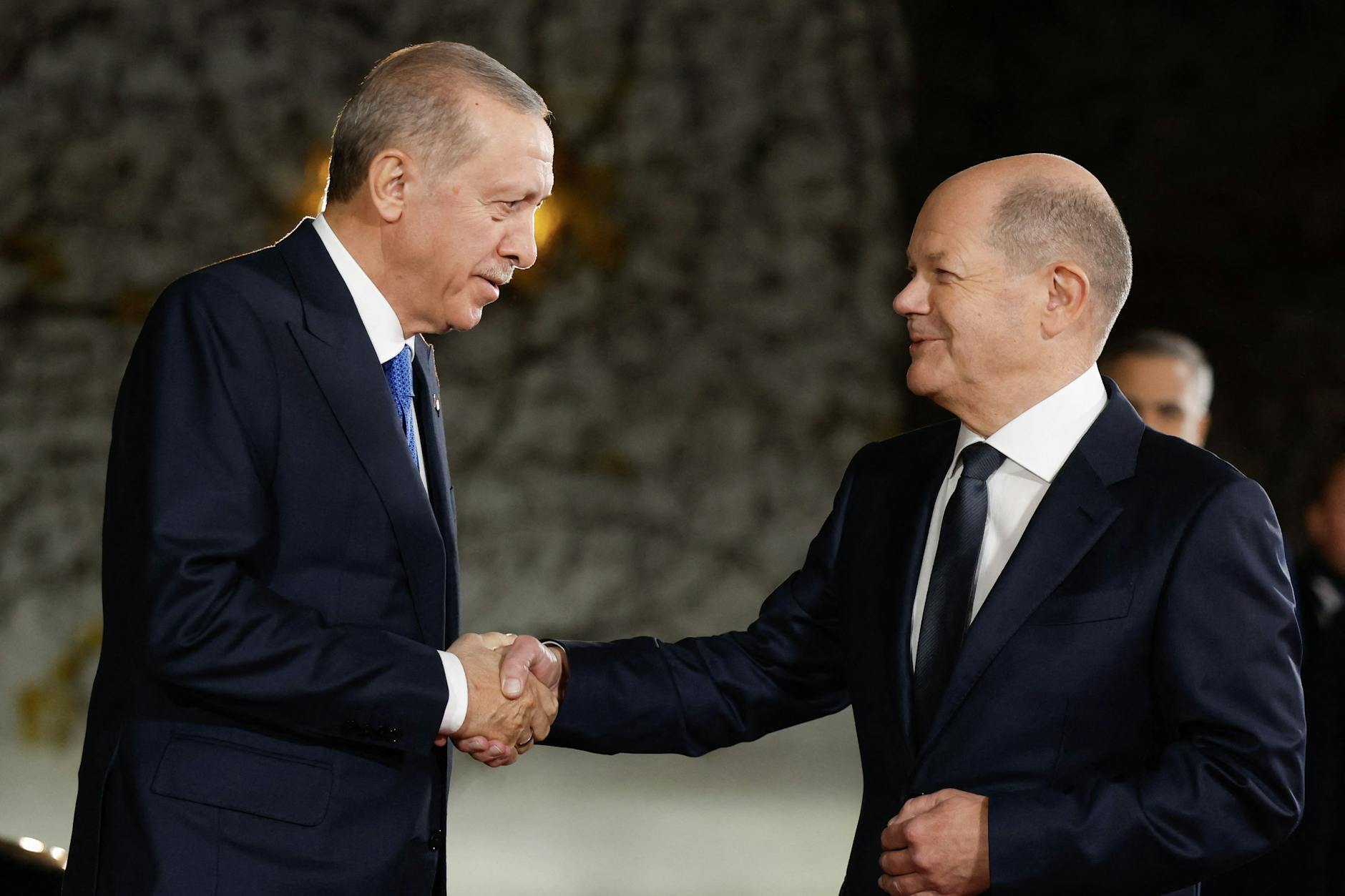 Bundeskanzler Olaf Scholz und der türkische Präsident Recep Tayyip Erdogan: Die Türkei will ihr Wirtschaftsmodell neu ausrichten.