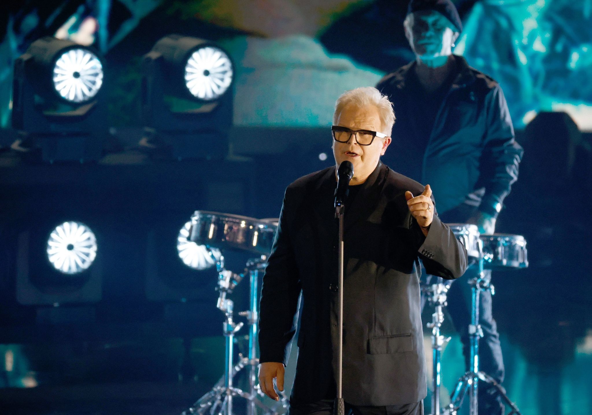 Herbert Grönemeyer: Neue Single „Kaltes Berlin“ – Kuchen, Wein, alle zusammen allein