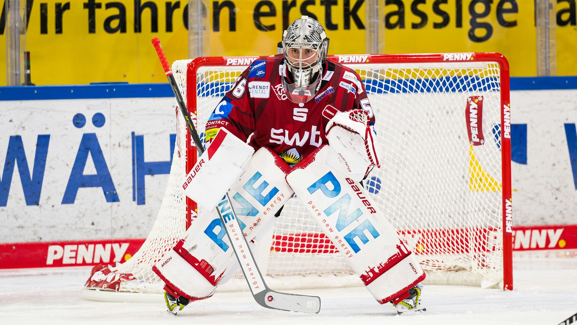 Maximilian Franzreb ist zurzeit verletzt, fehlt den Fischtown Pinguins aus Bremerhaven sehr.