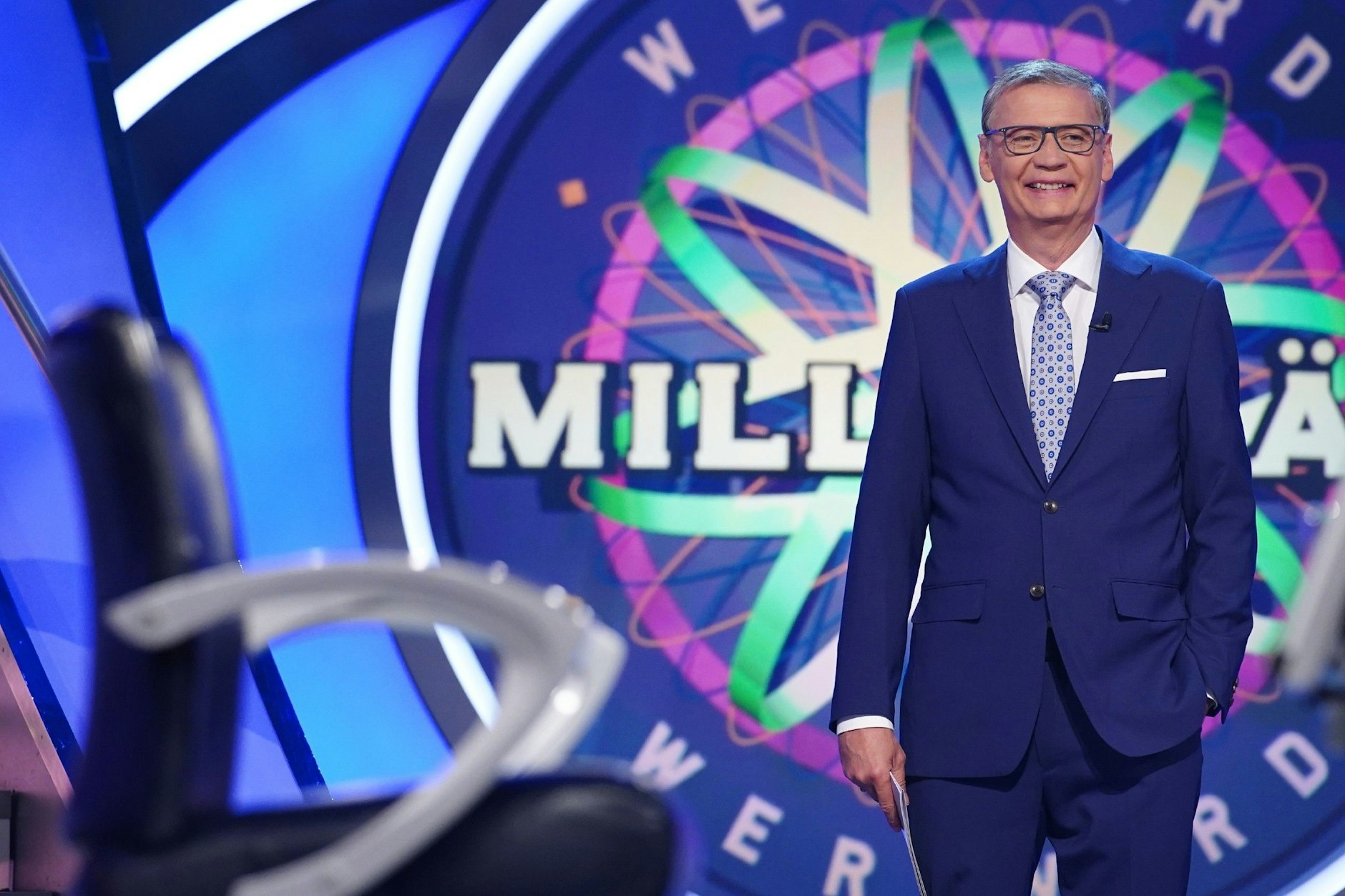Günther Jauch moderiert „Wer wird Millionär“ seit 1999. Aktuell muss er eine Pause einlegen, denn es läuft „Bauer sucht Frau“ auf seinem Sendeplatz.