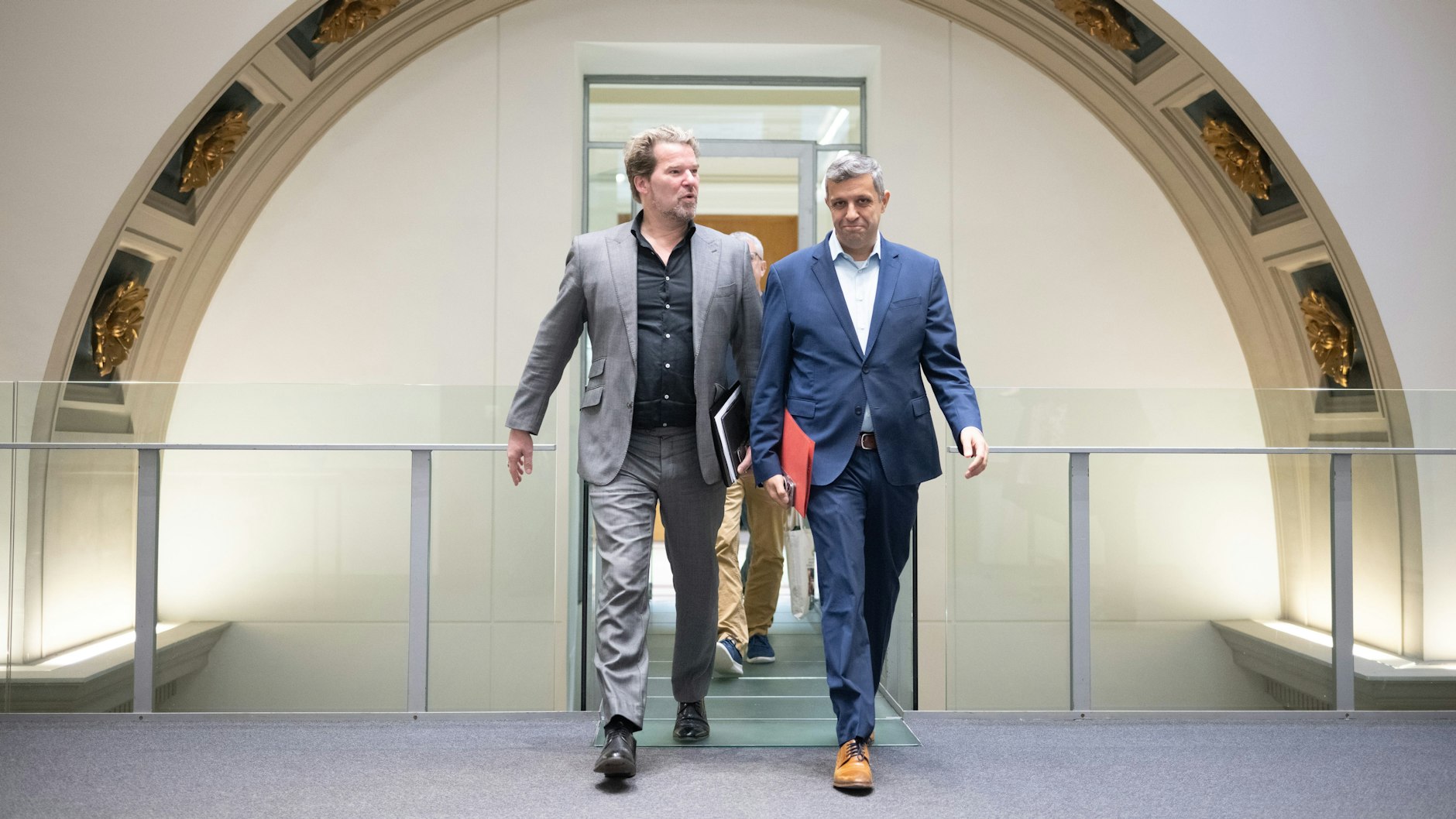 Raed Saleh: „Berlin ist eine soziale Metropole, und dabei bleibt es“ – Einigung auf 80-Milliarden-Haushalt