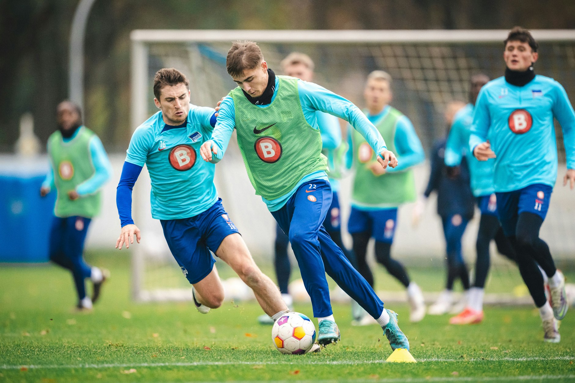 Bei Hertha BSC beim Trainingsauftakt geht’s ordentlich zur Sache.