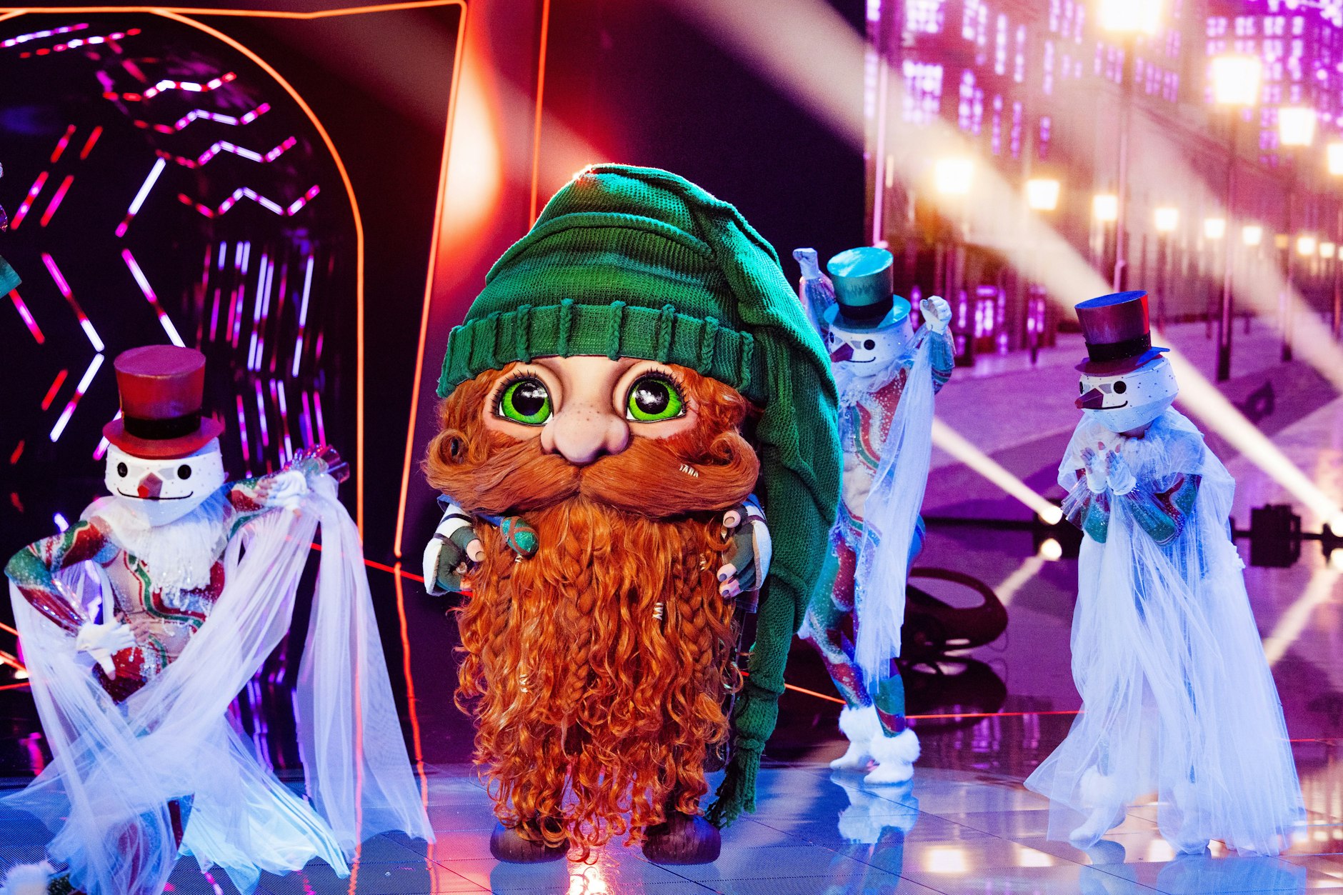 Wer steckt bei Masked Singer im Kostüm von Klaus Claus? Im Internet wird bereits gerätselt.