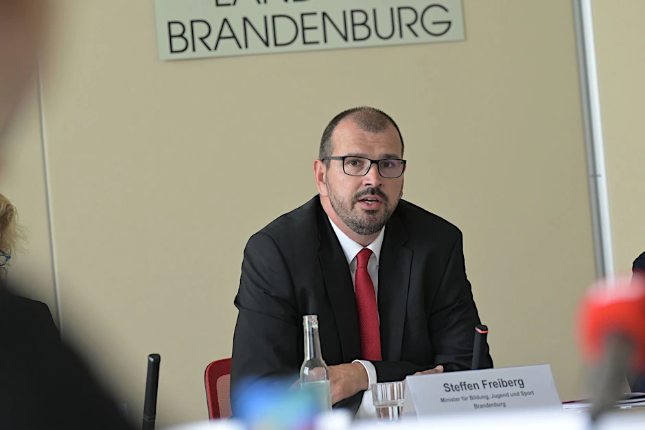ARCHIV - Steffen Freiberg (SPD), Bildungsminister von Brandenburg.  