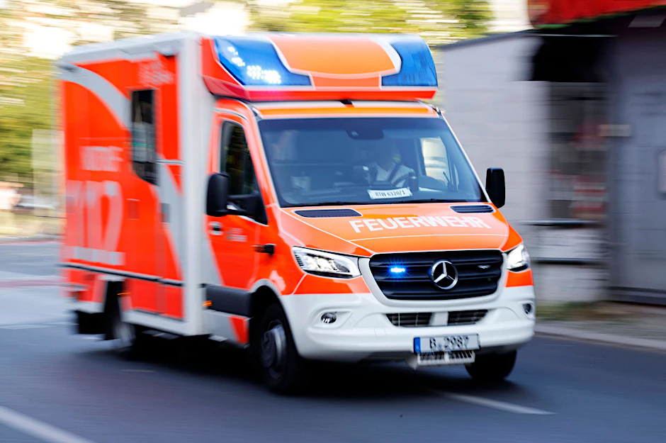 Ein Zehnjähriger wurde in Reinickendorf angefahren und am Kopf verletzt.