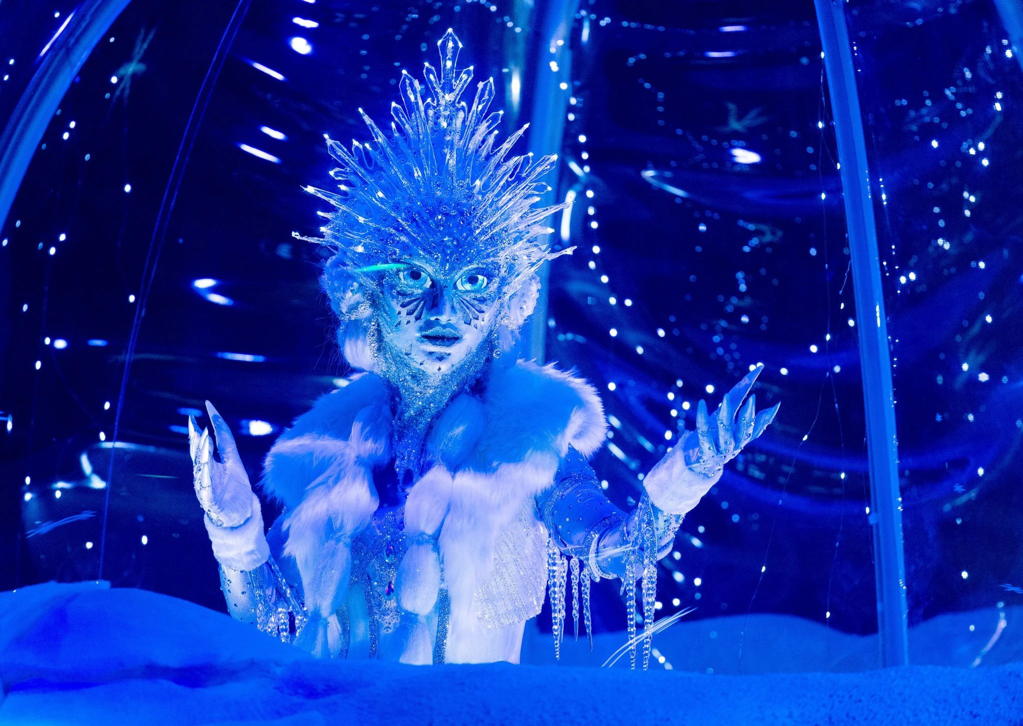 dpatopbilder - Die Figur "Die Eisprinzessin" in der Prosieben-Show "The Masked Singer".  