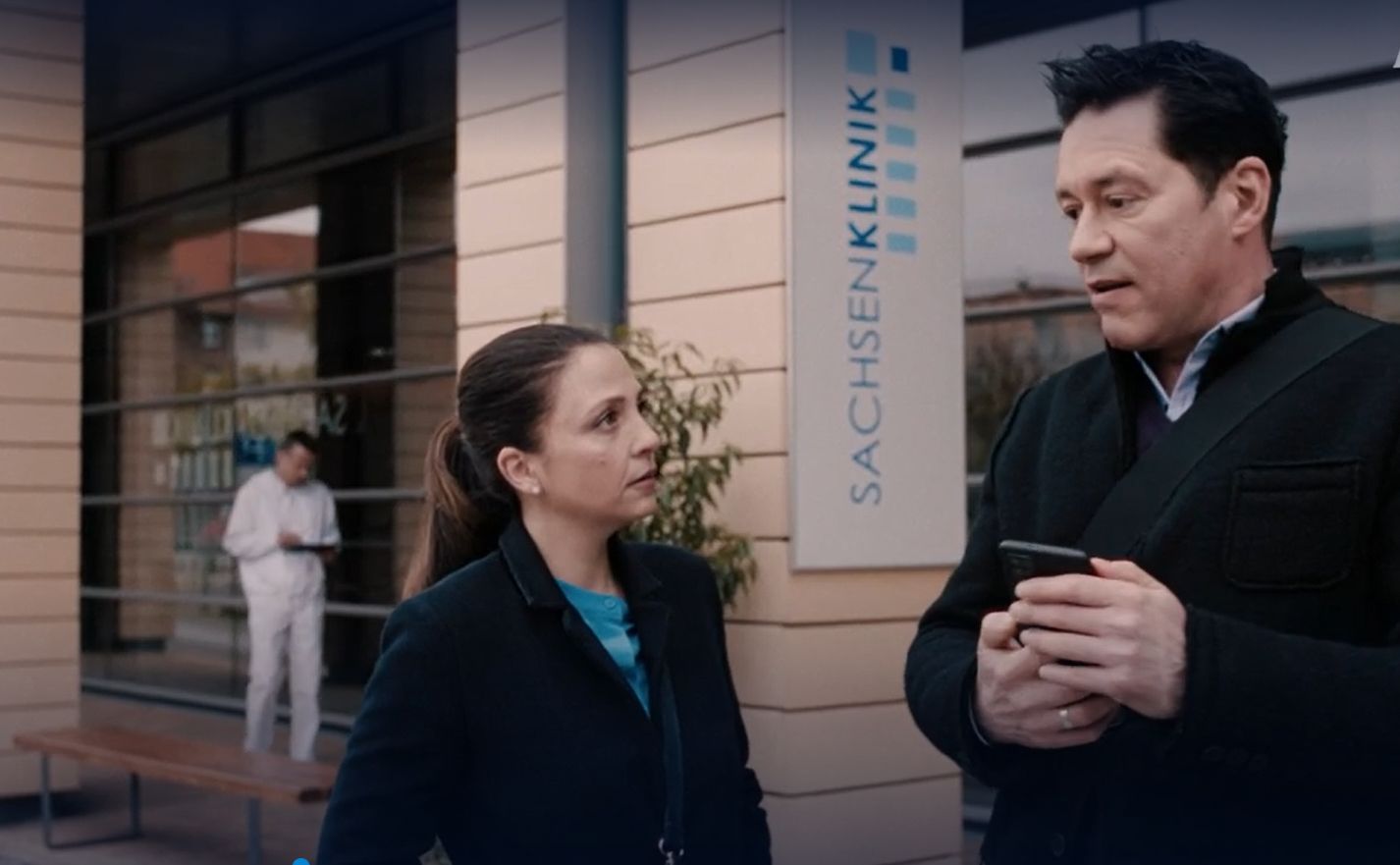 „Wahrheiten“: Um dieses Drama geht es heute bei „In aller Freundschaft“