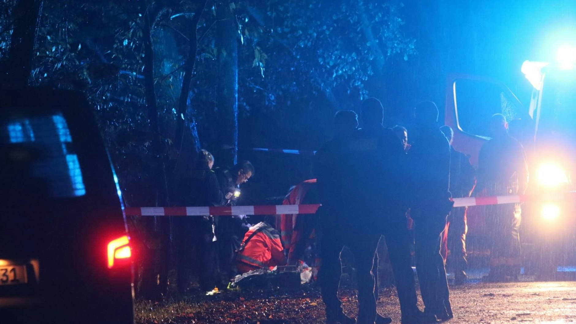 Das Opfer im Plänterwald konnte von Notärzten und Rettungssanitätern nicht wiederbelebt werden.