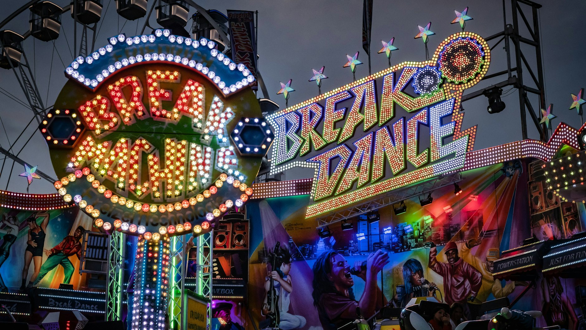 Hintergrund des Streits sind Auflagen des Umweltamts für einen Rummel in Spandau. 