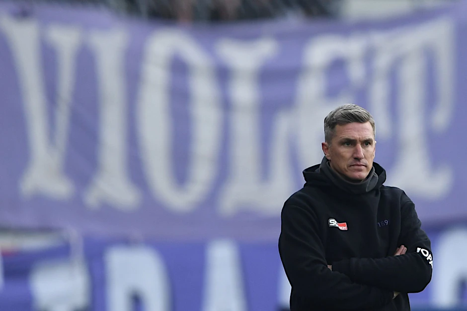 Nach der Pleite gegen Eintracht Braunschweig wurde Tobias Schweinsteiger vom VfL Osnabrück freigestellt.  