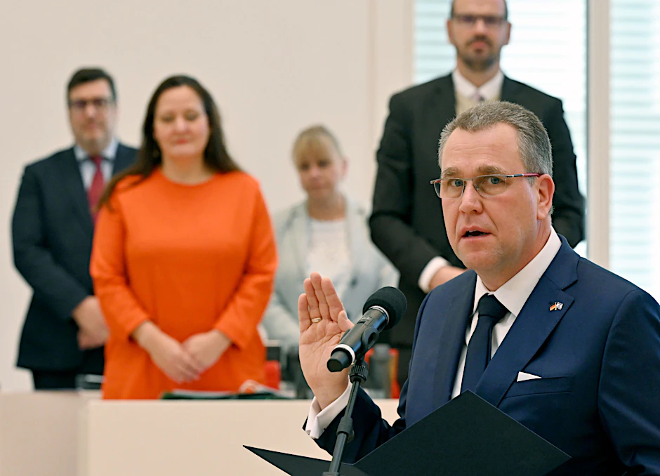 Vereidigung: Rainer Genilke (CDU) wird im Landtag zum neuen Minister für Infrastruktur ernannt.