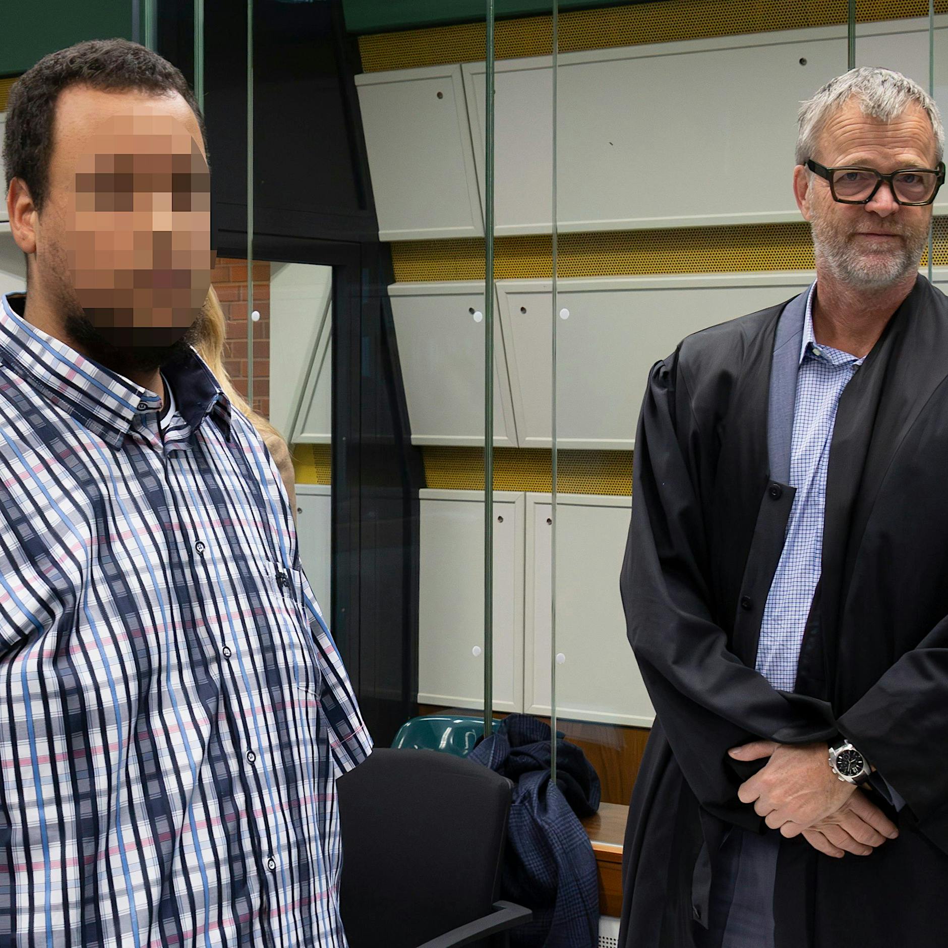 Berliner Prozess um Tod bei Silvester-Feuerwerk: „Da war nur noch dieses Piepen im Kopf, und ich war am Brennen“